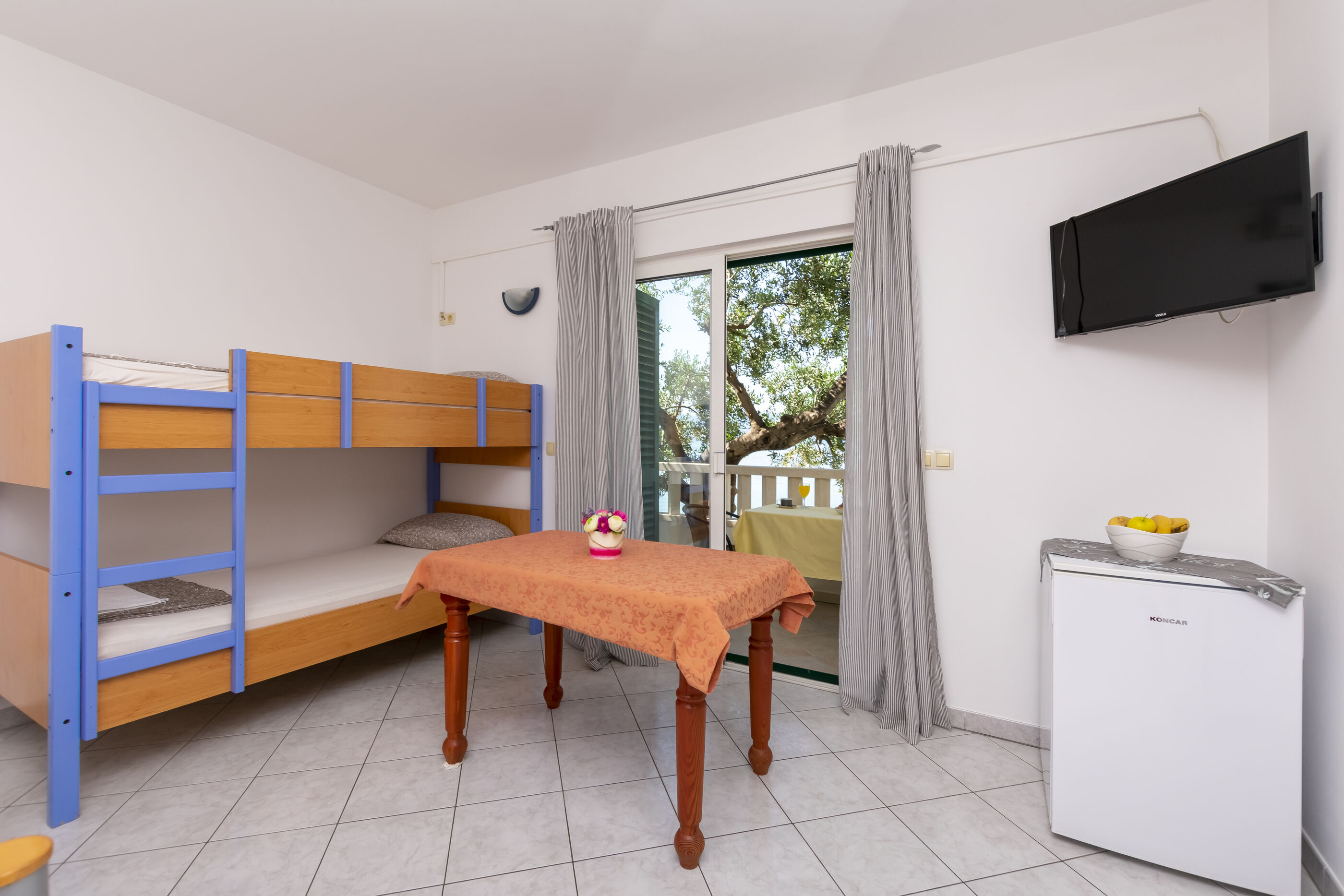 Apartments and Room Jure 93691-A4
