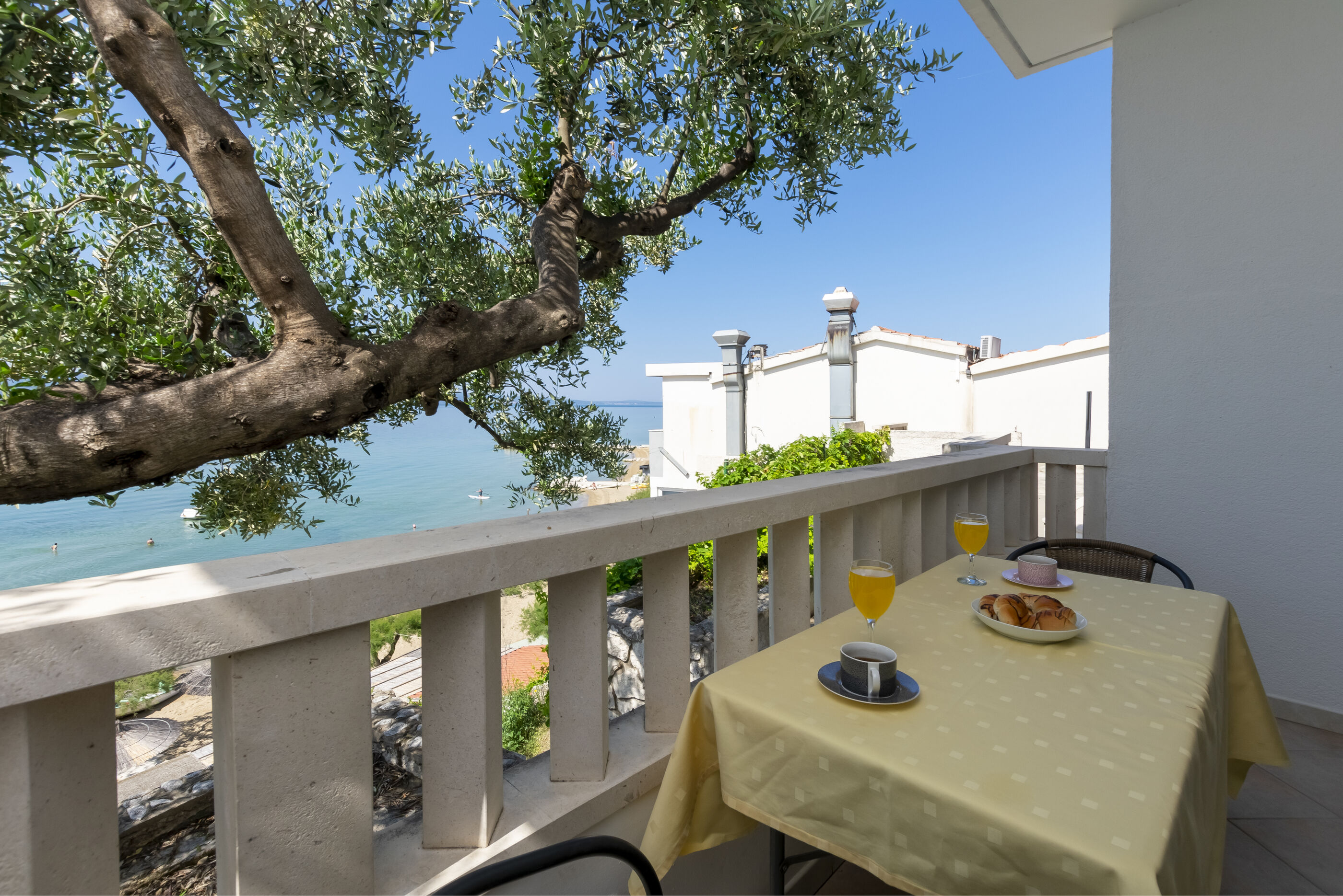 Apartments and Room Jure 93691-A4