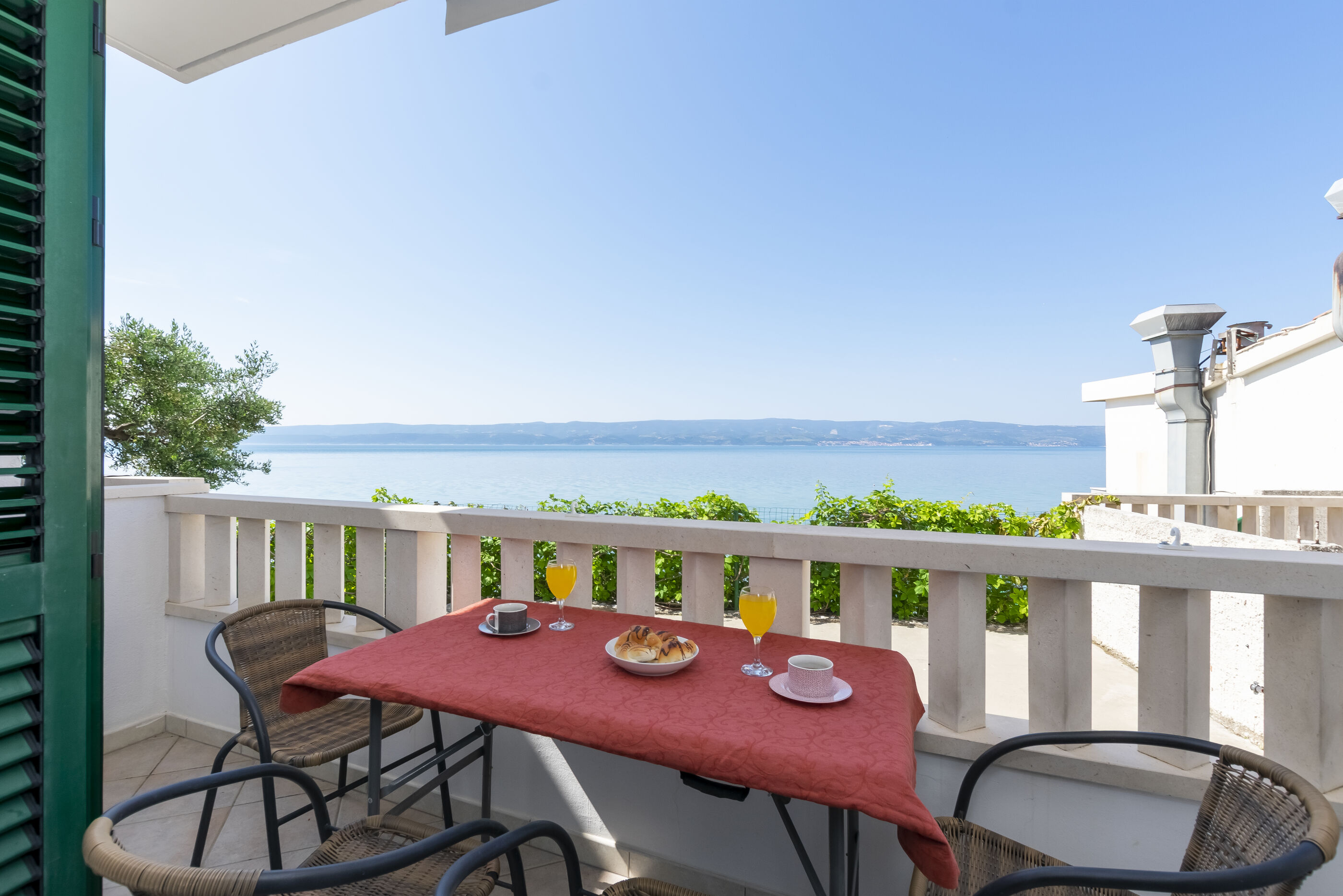 Apartments and Room Jure 93691-A2