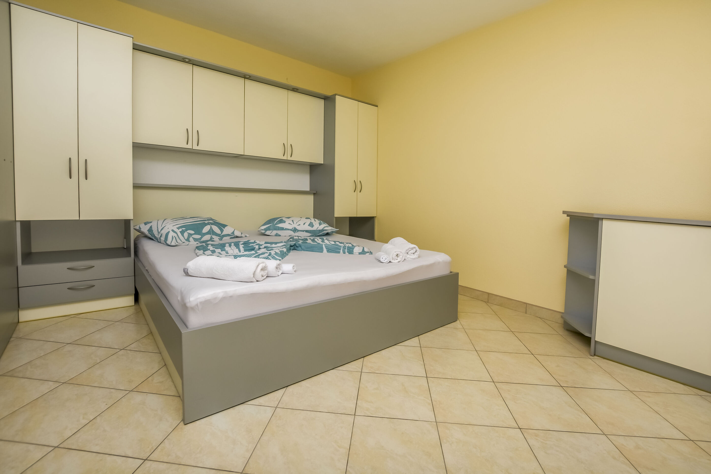 Apartments Villa J i M by the sea 64461-A1
