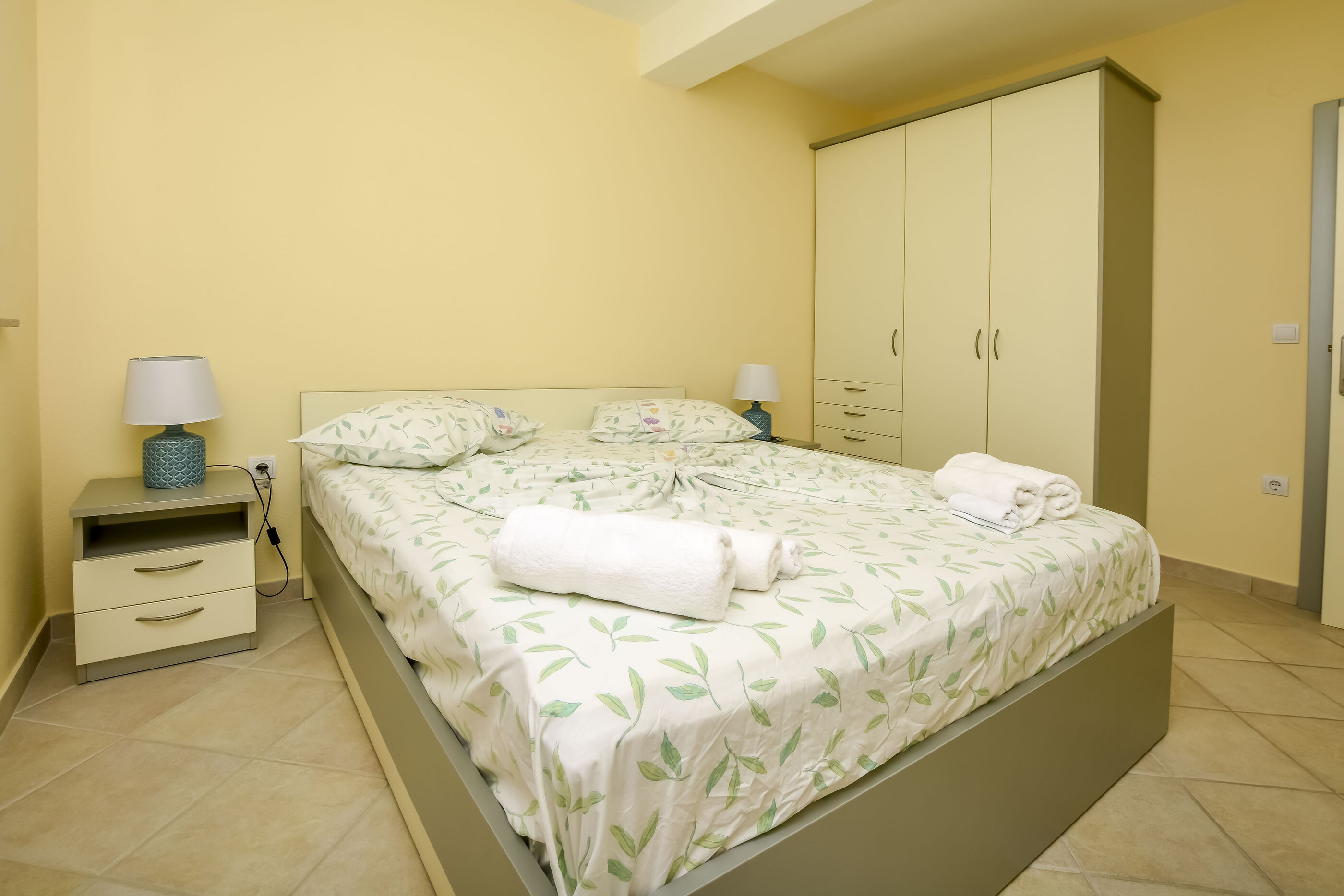 Apartments Villa J i M by the sea 64461-A2