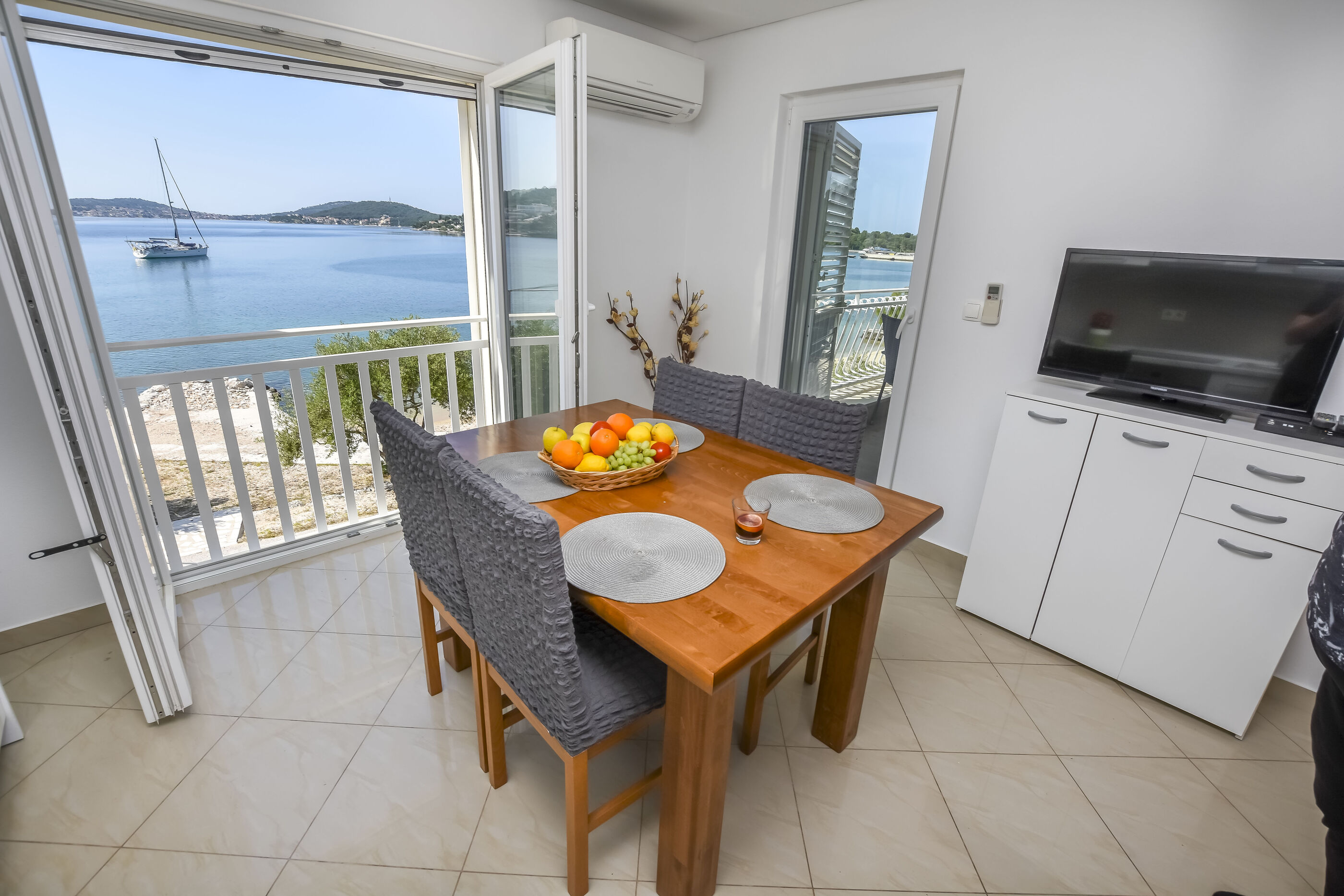 Apartments Silvana 23221-A1