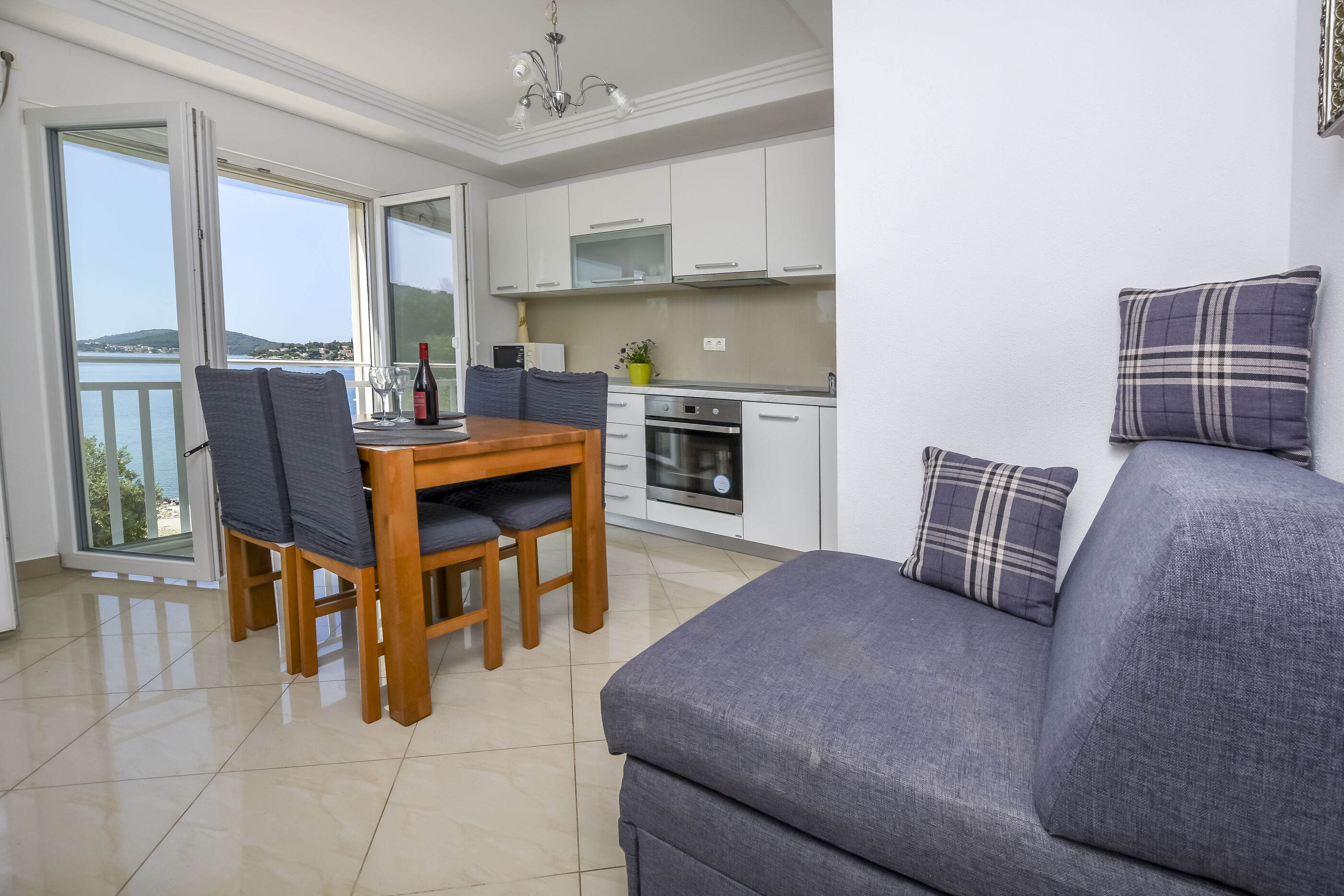 Apartments Silvana 23221-A2
