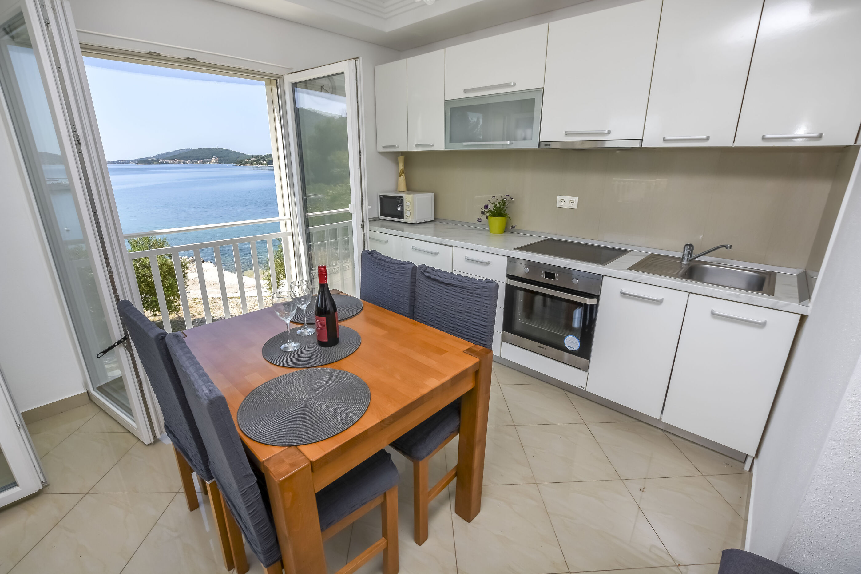 Apartments Silvana 23221-A2