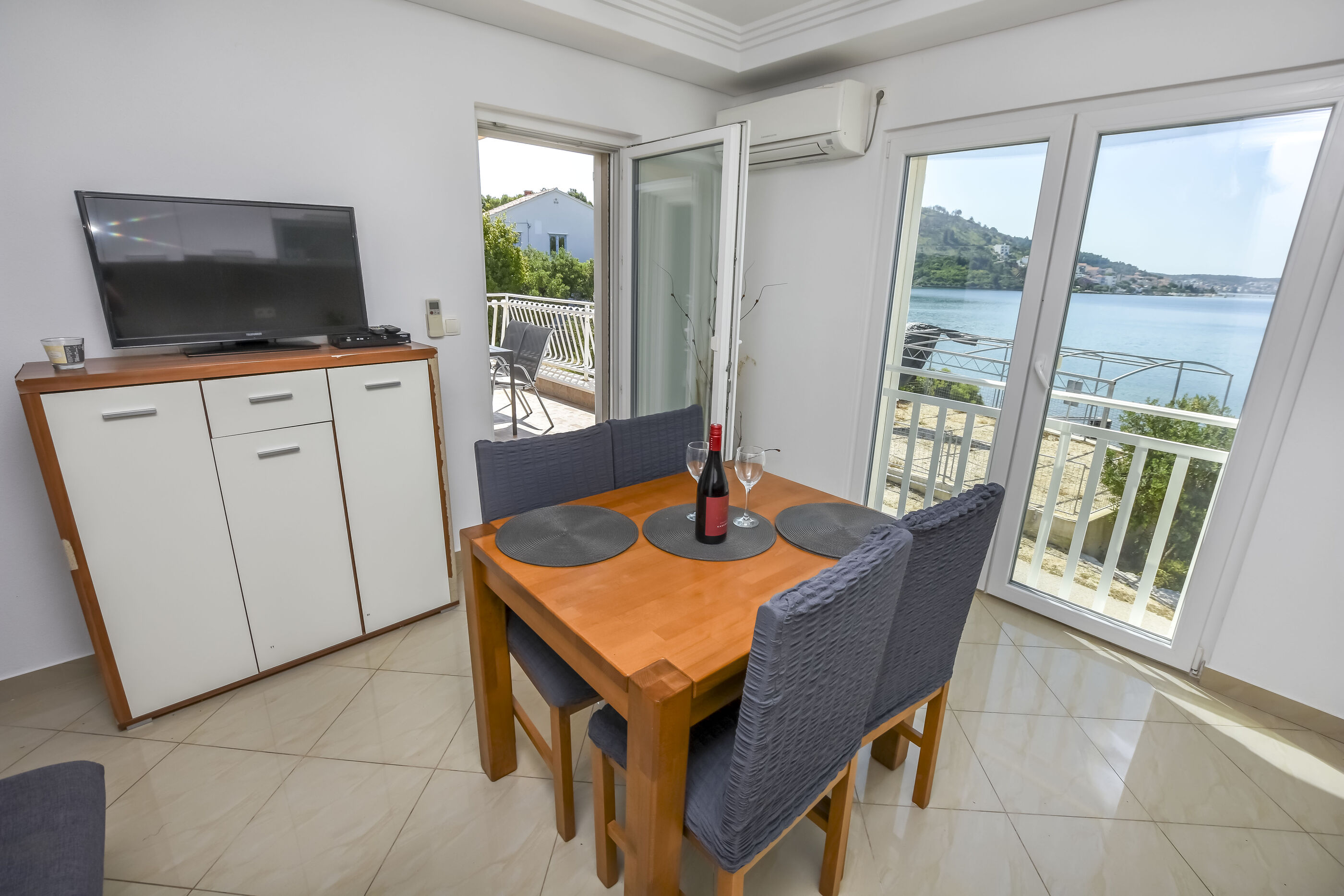 Apartments Silvana 23221-A2