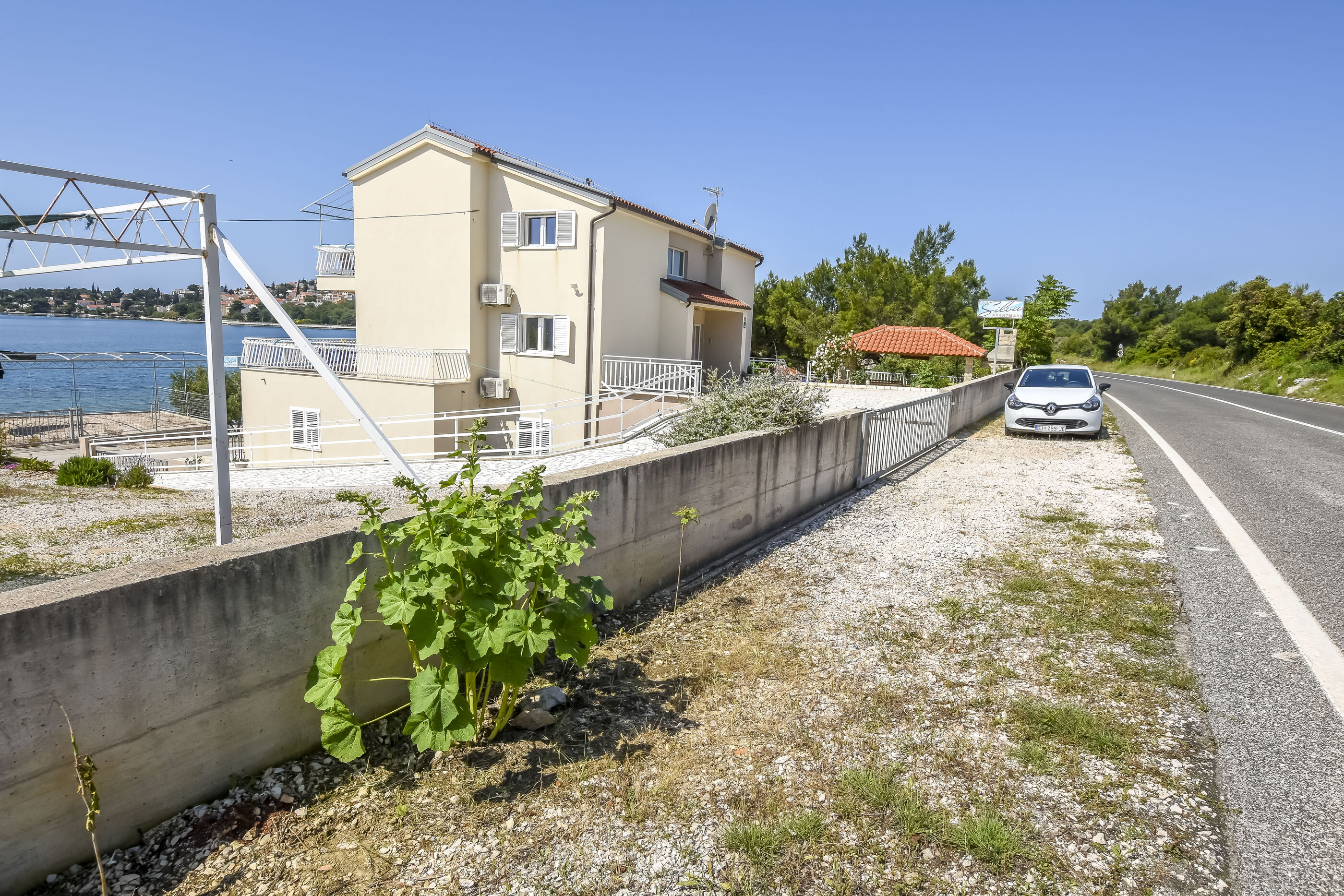 Apartments Silvana 23221-A2