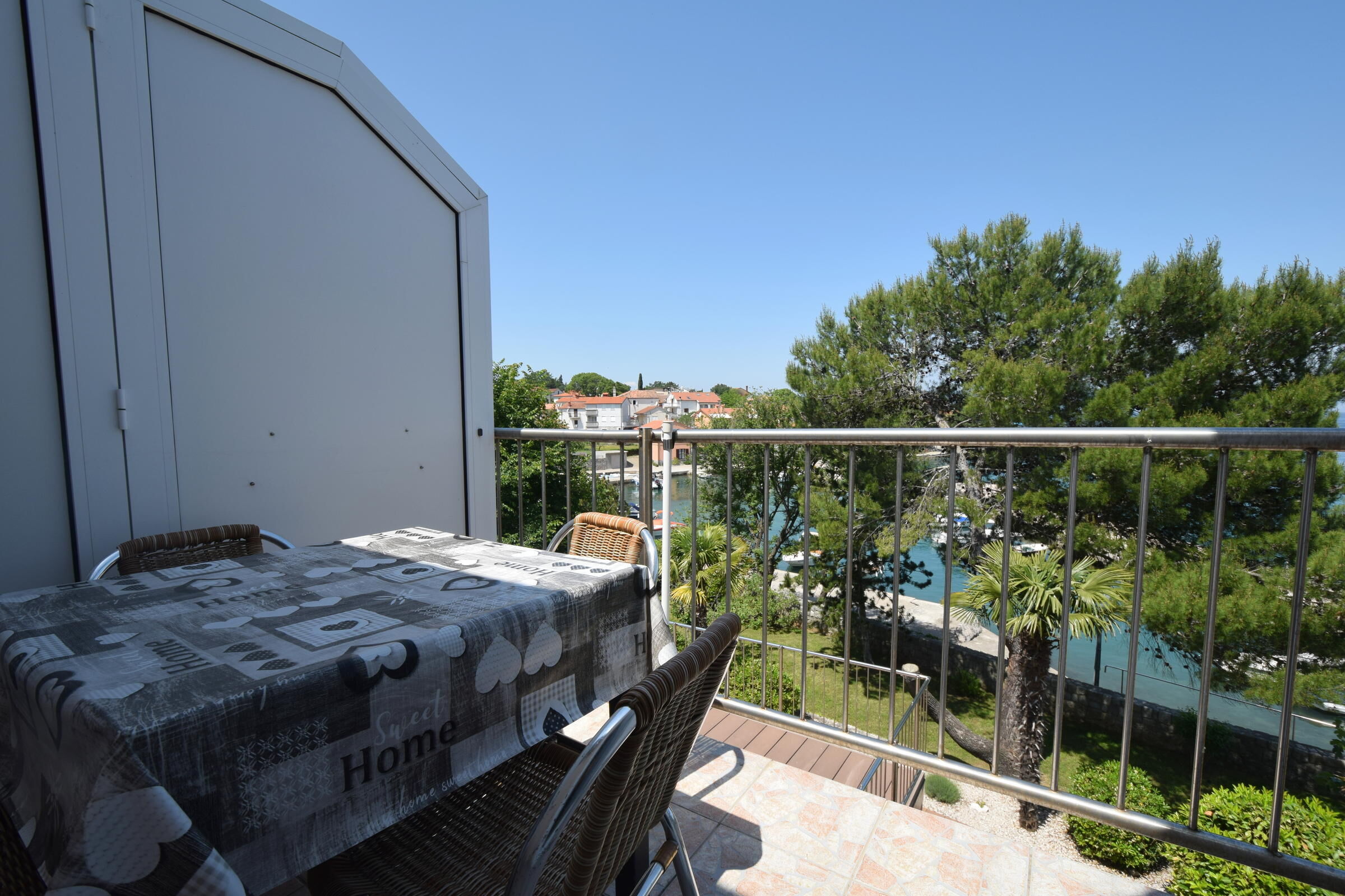 Apartments Frane 62022-A2