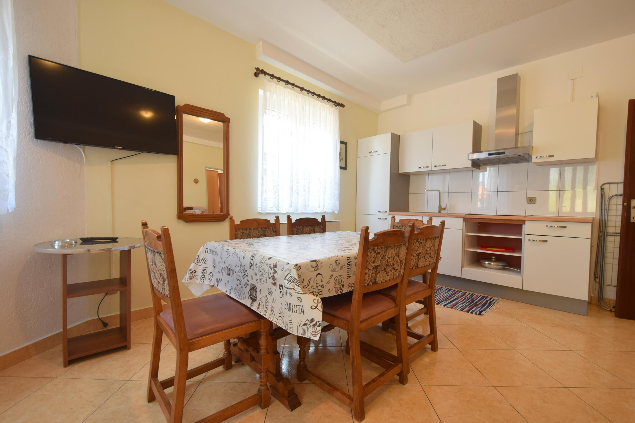 Apartments Frane 62022-A3