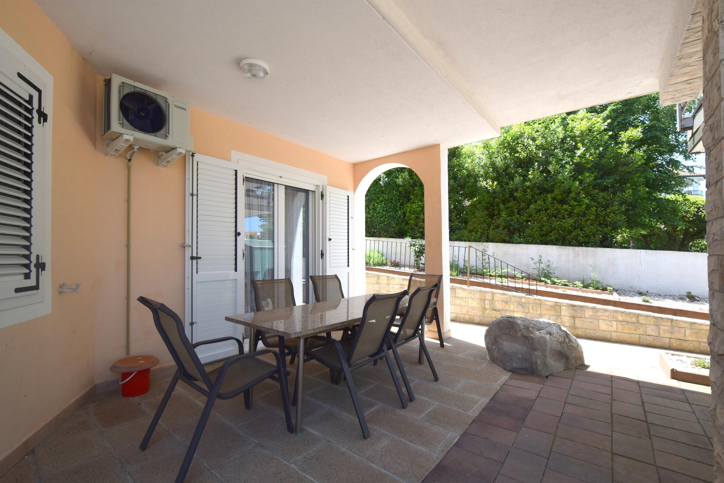 Apartments Frane 62022-A3