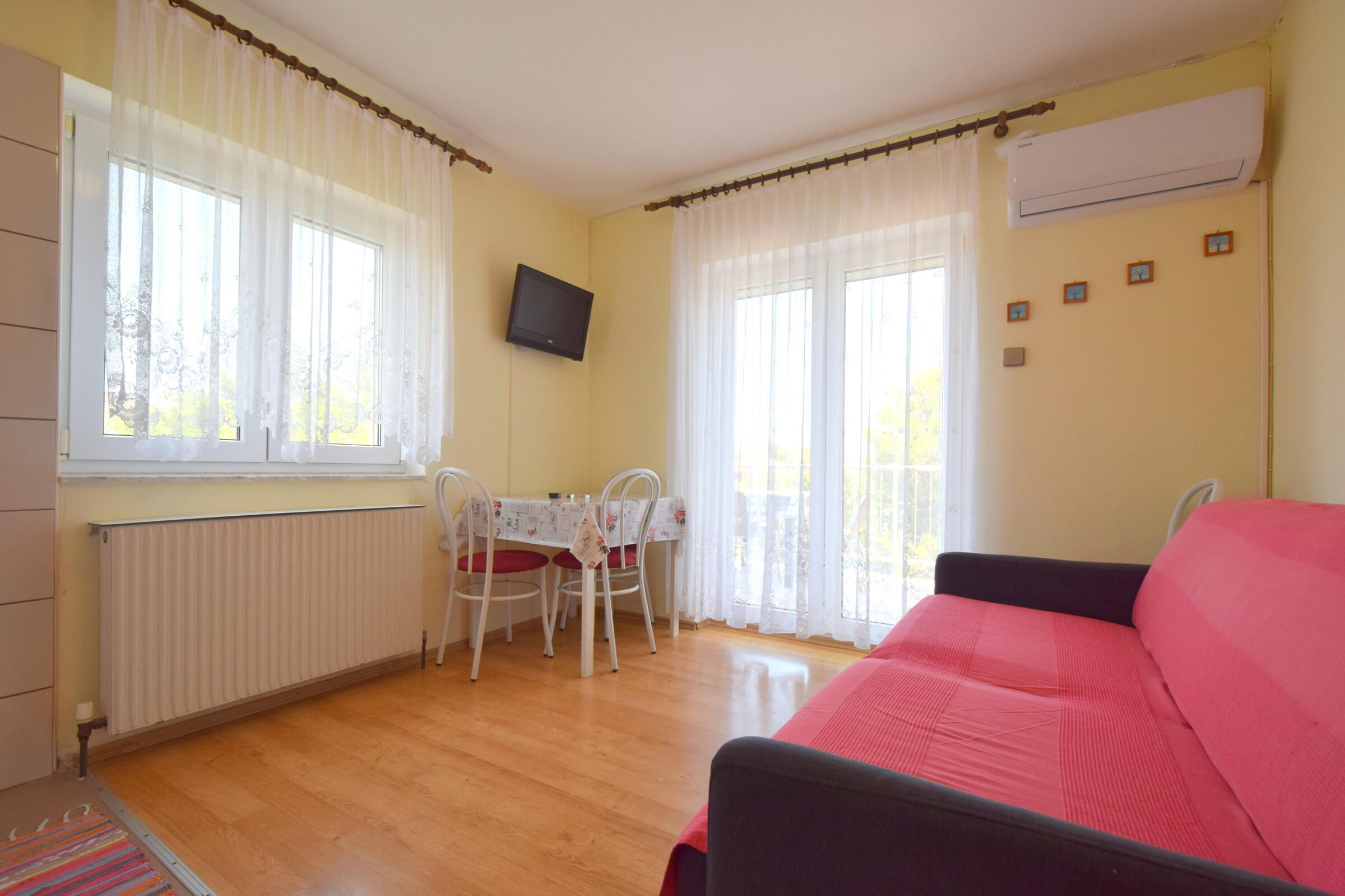 Apartments Frane 62022-A1