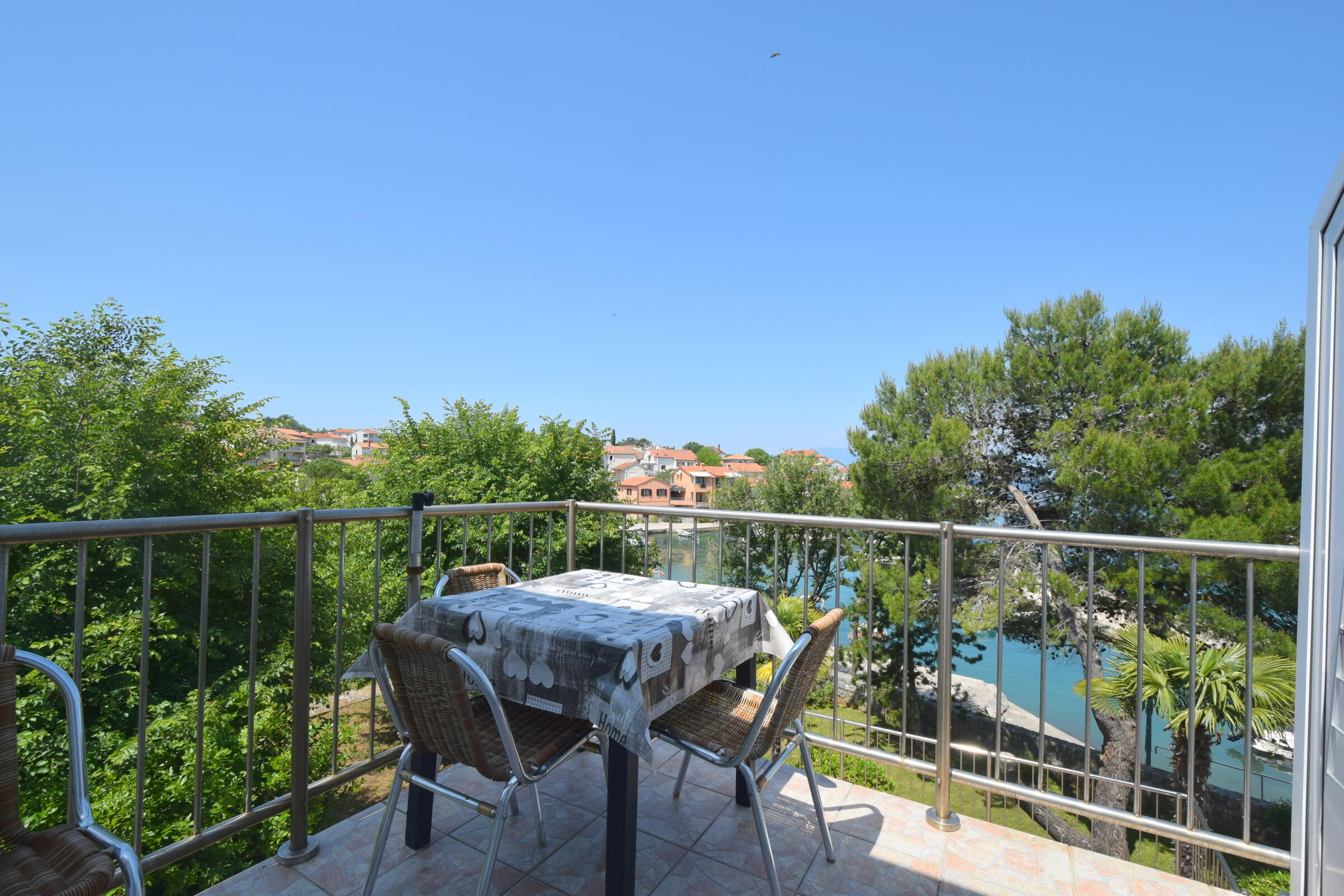 Apartments Frane 62022-A1