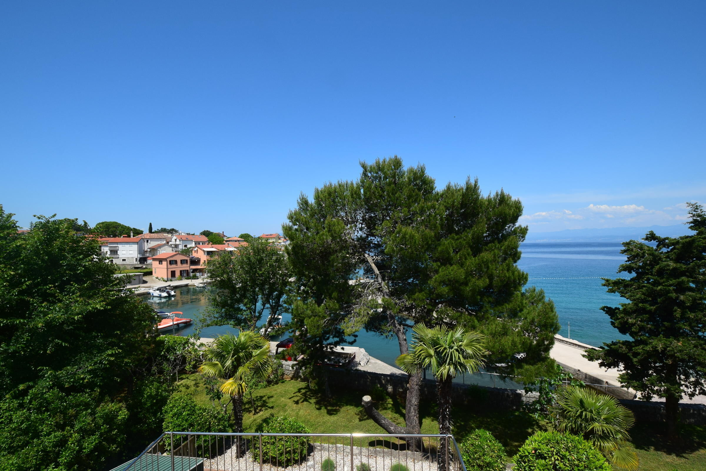 Apartments Frane 62022-A1