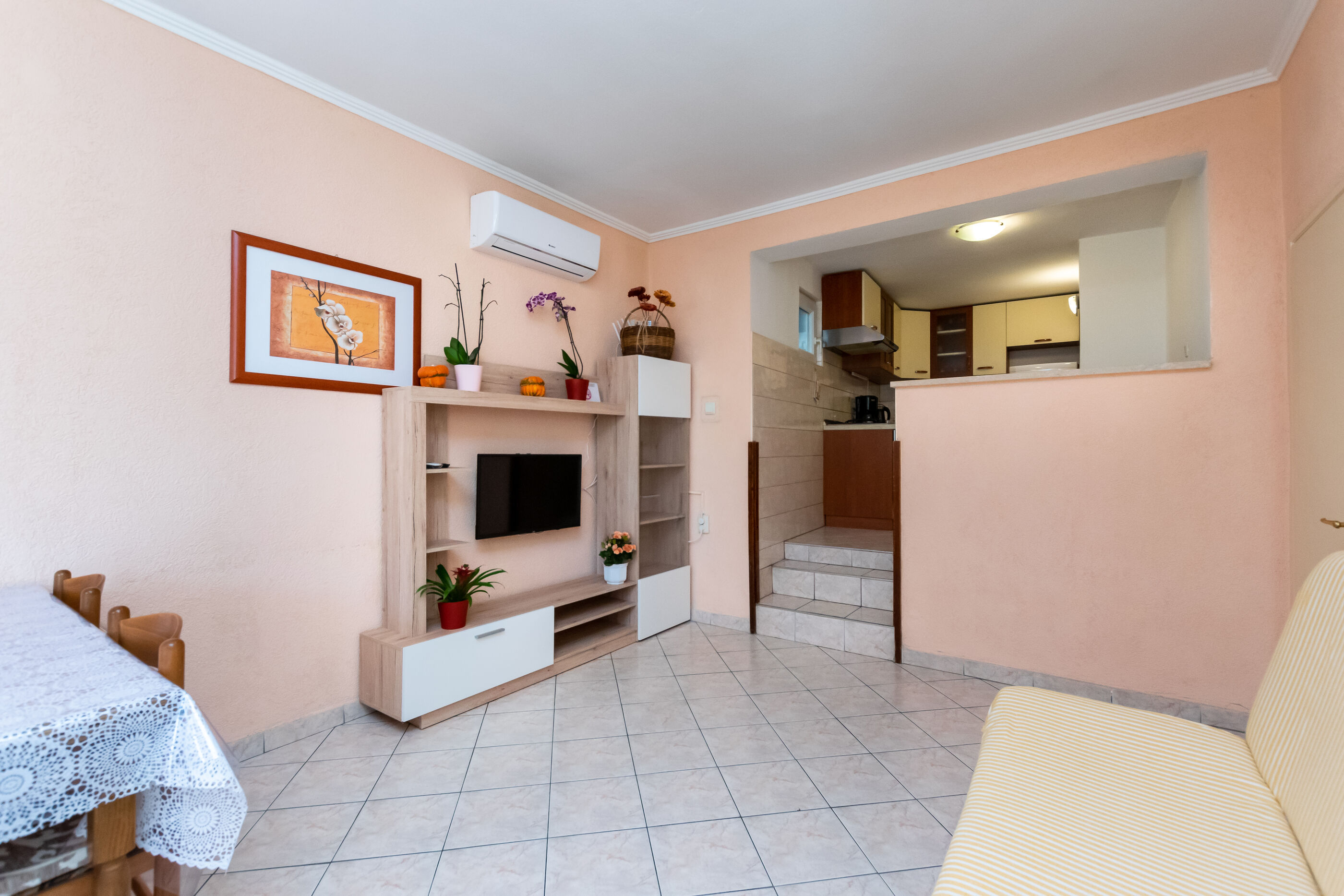 House Nenad 95461-K1