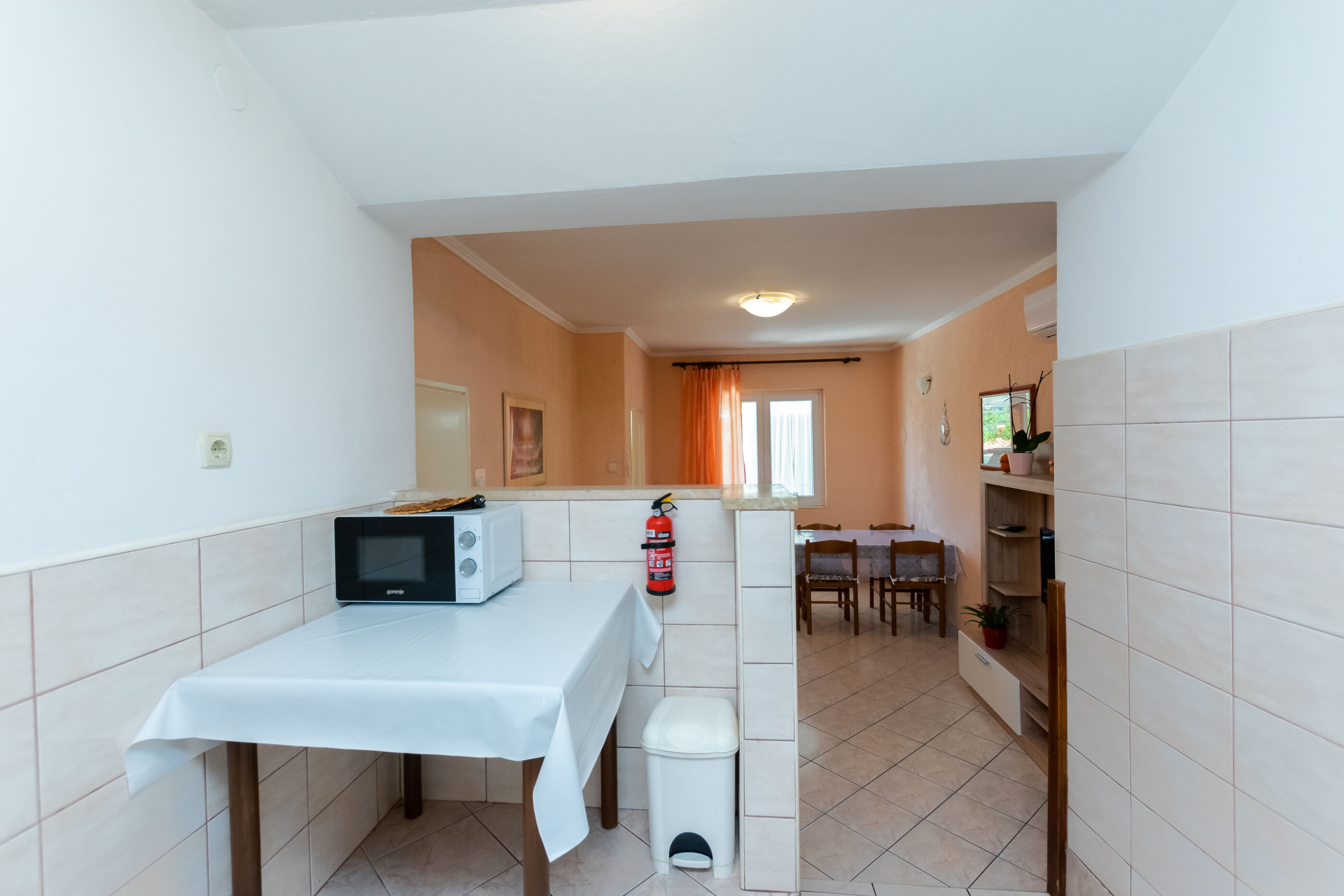 House Nenad 95461-K1
