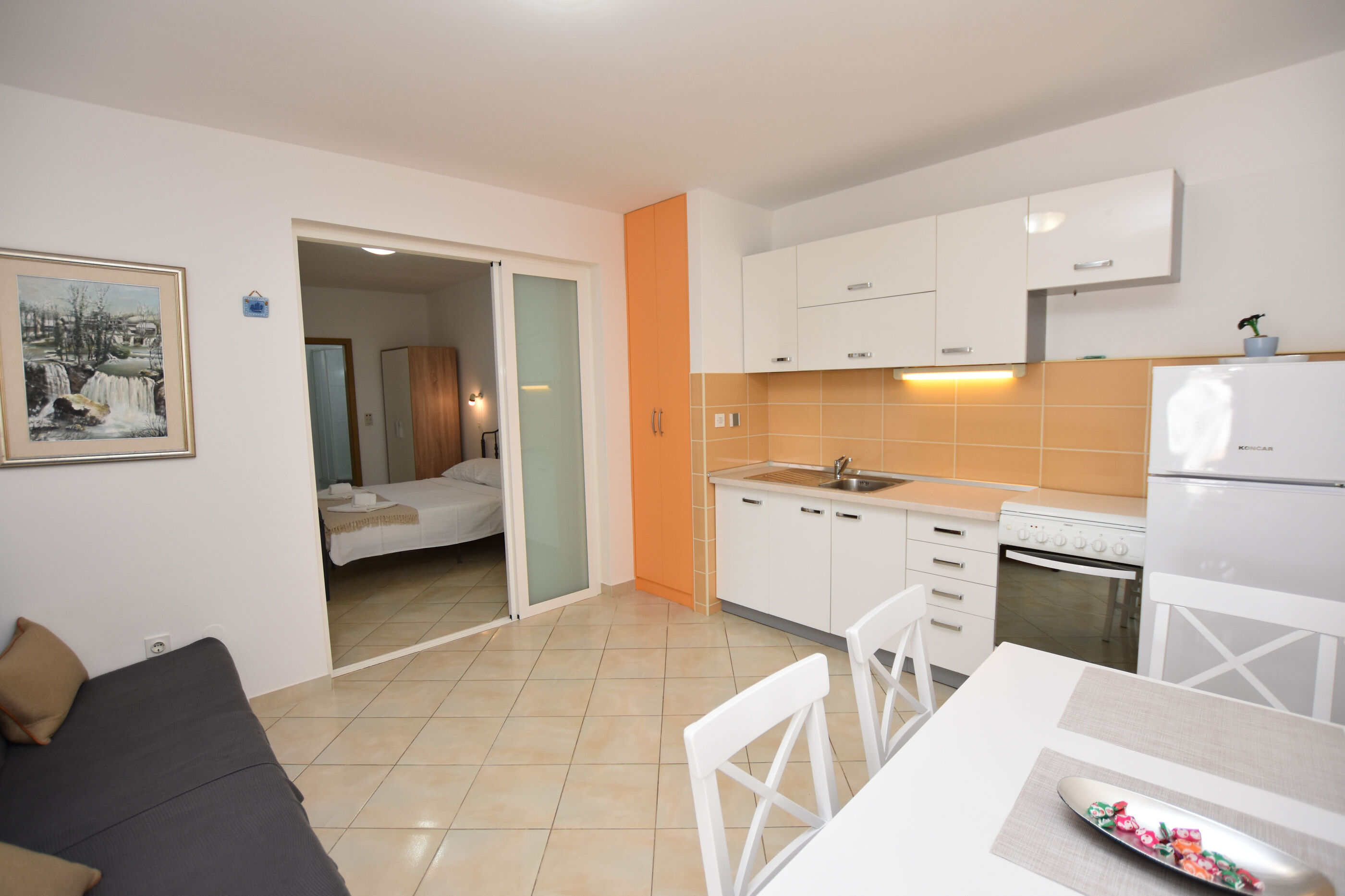 Apartments Eva 61081-A2