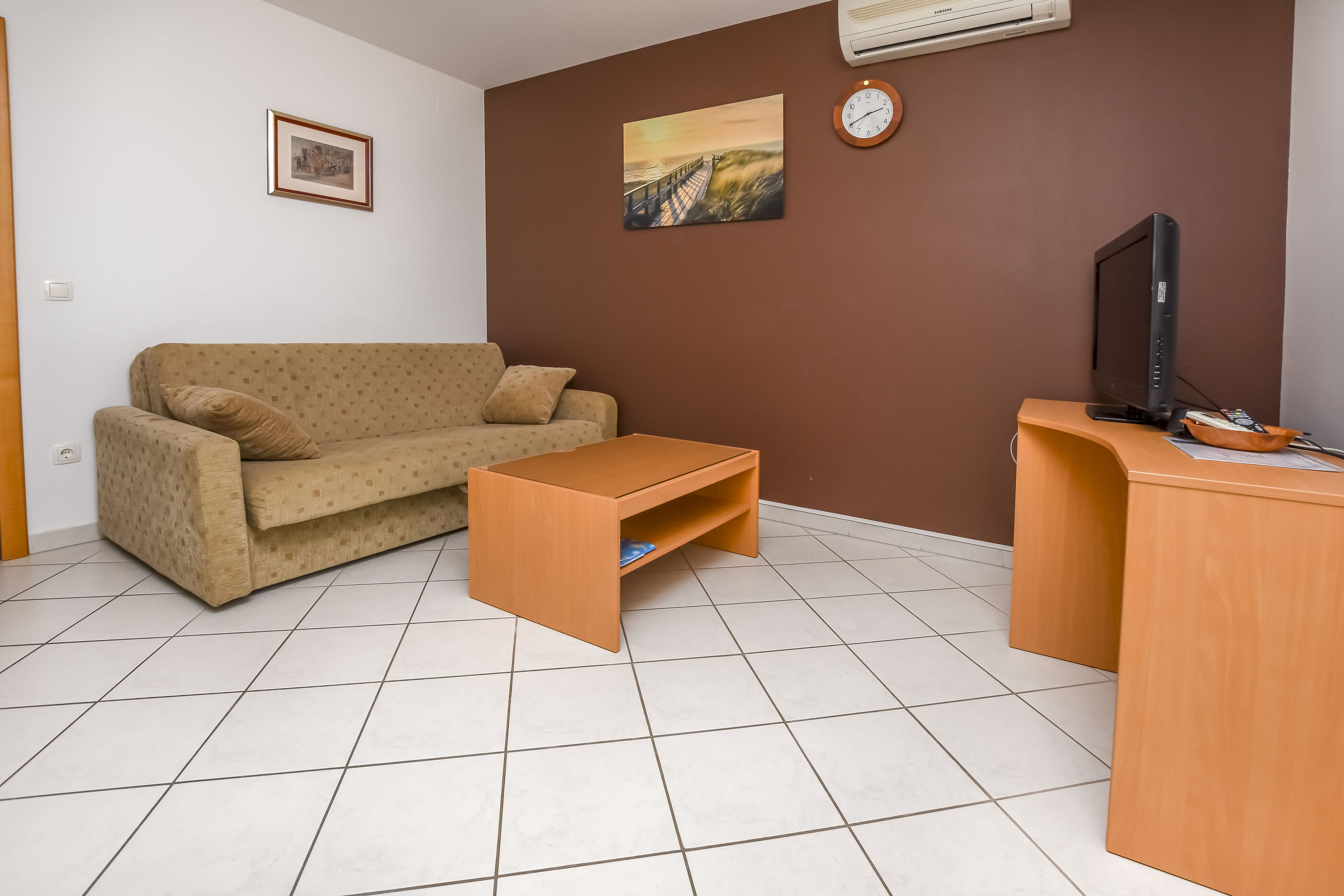 Apartments Aurel 40411-A3