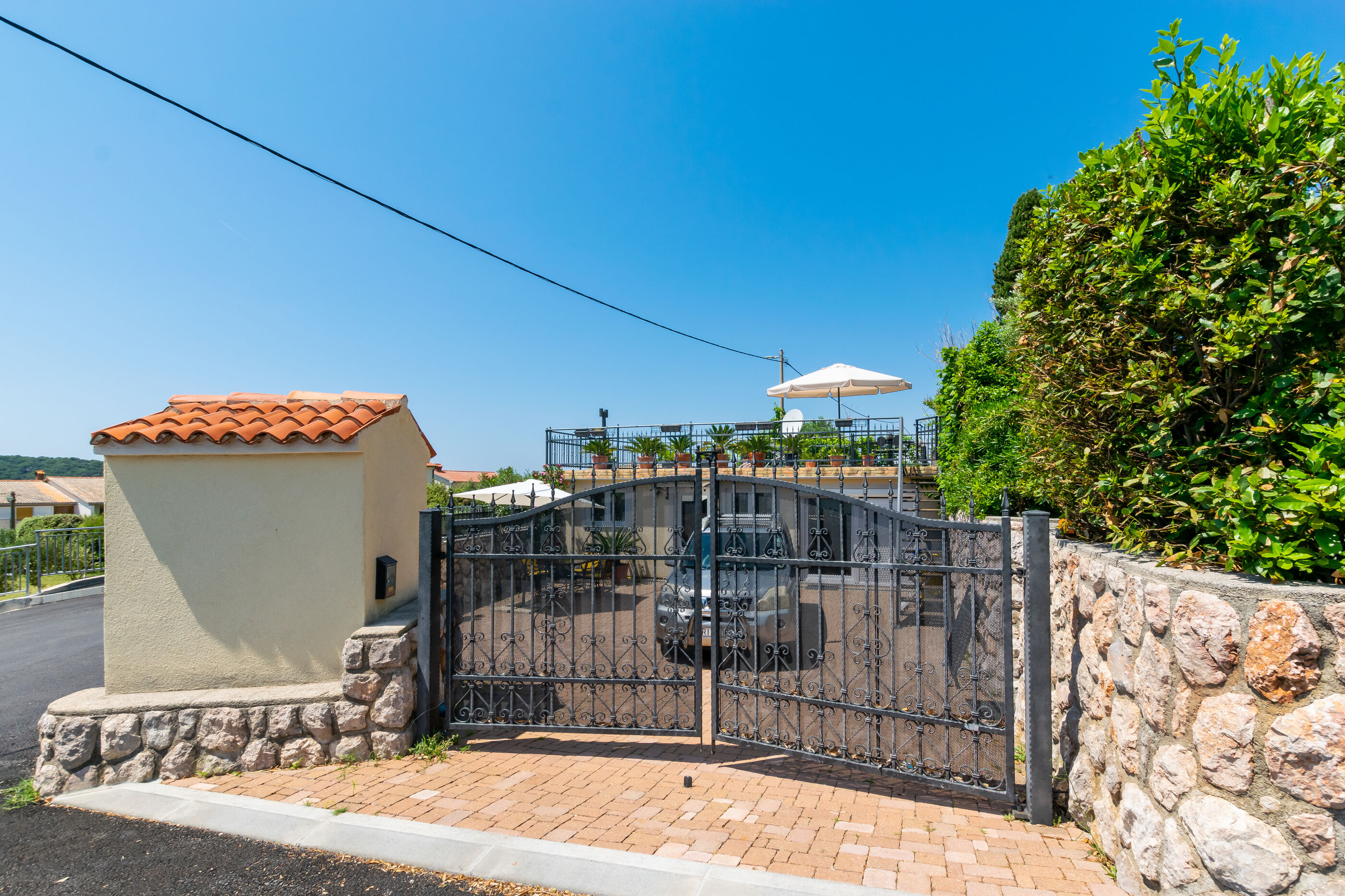 House Natasa 91503-K1