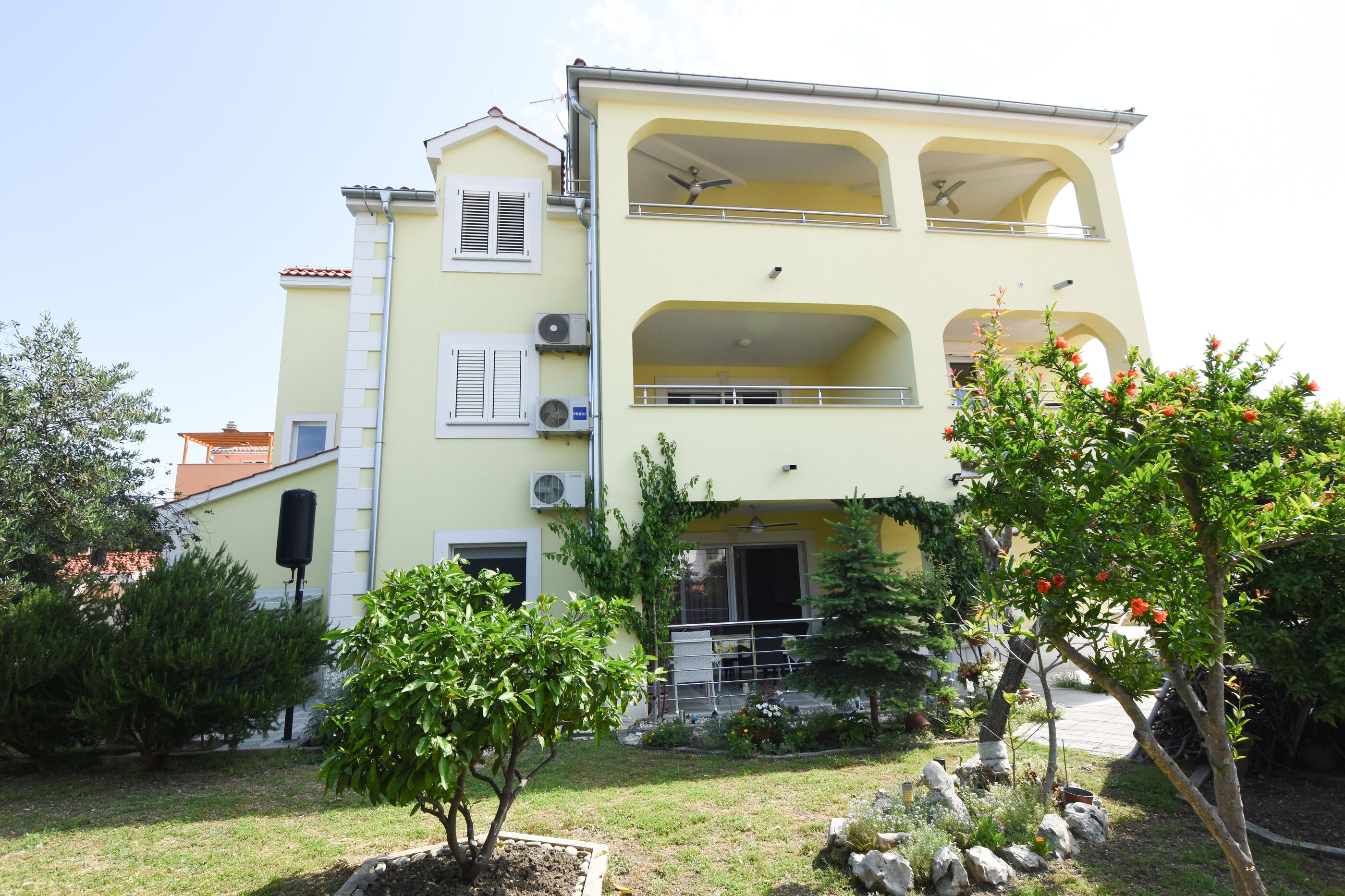 Apartments Mario 87411-A3
