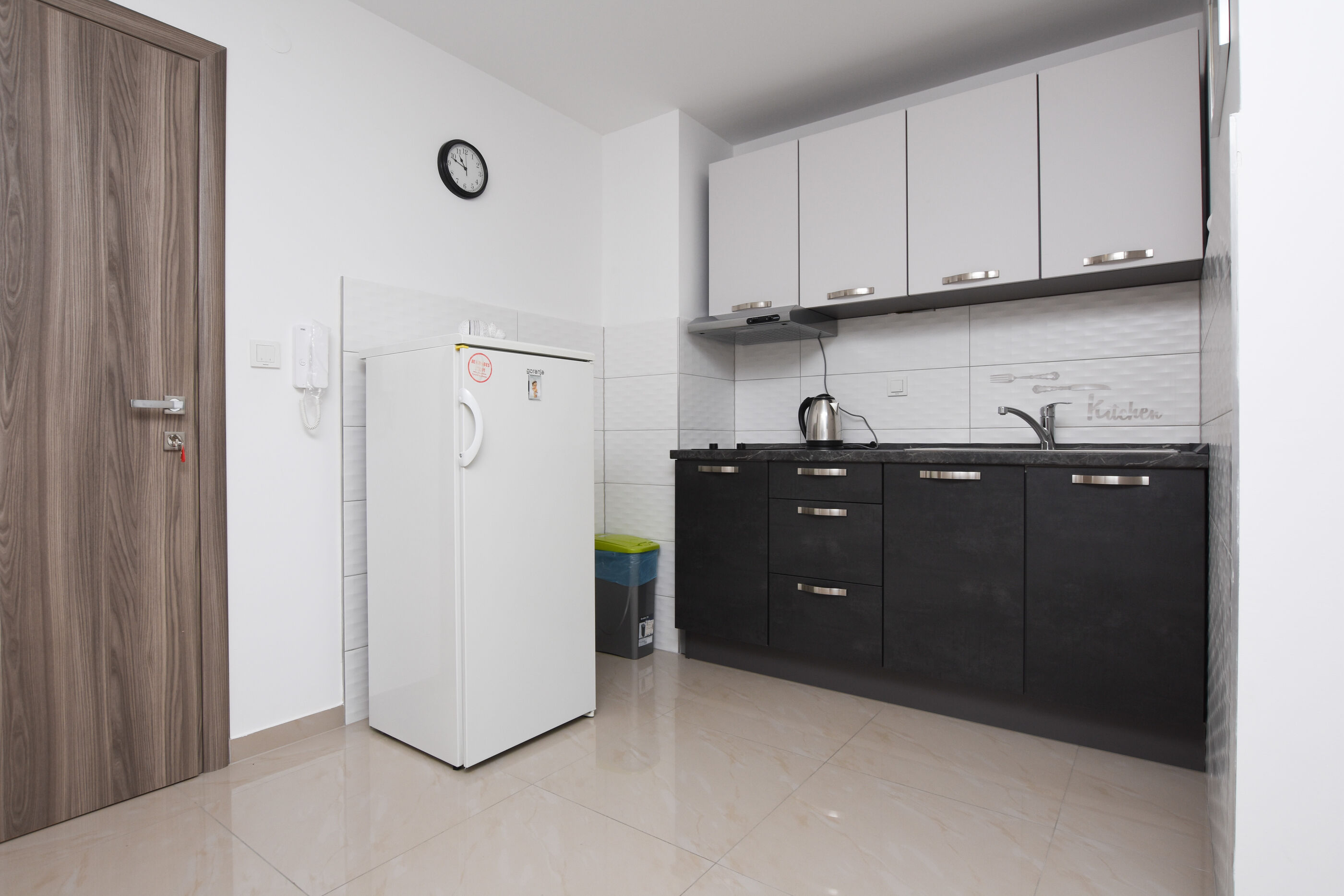 Apartments Mario 87411-A3