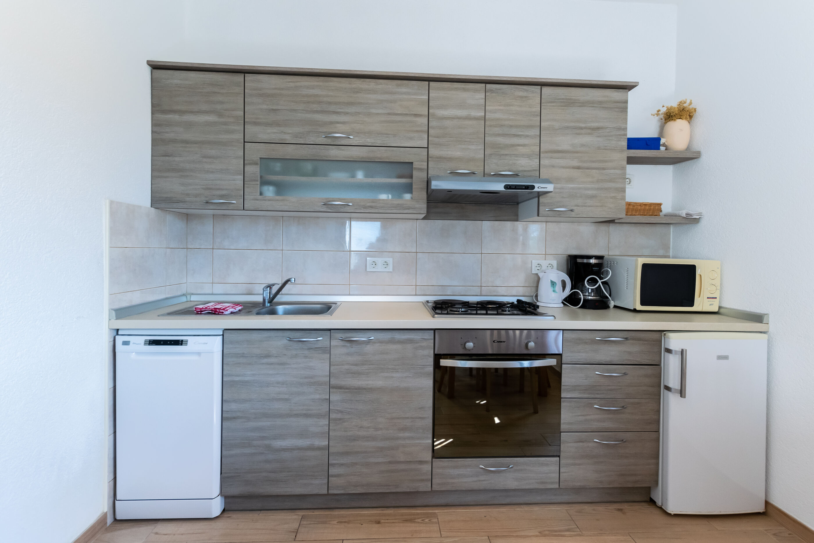 Apartments Zeljko 95571-A1
