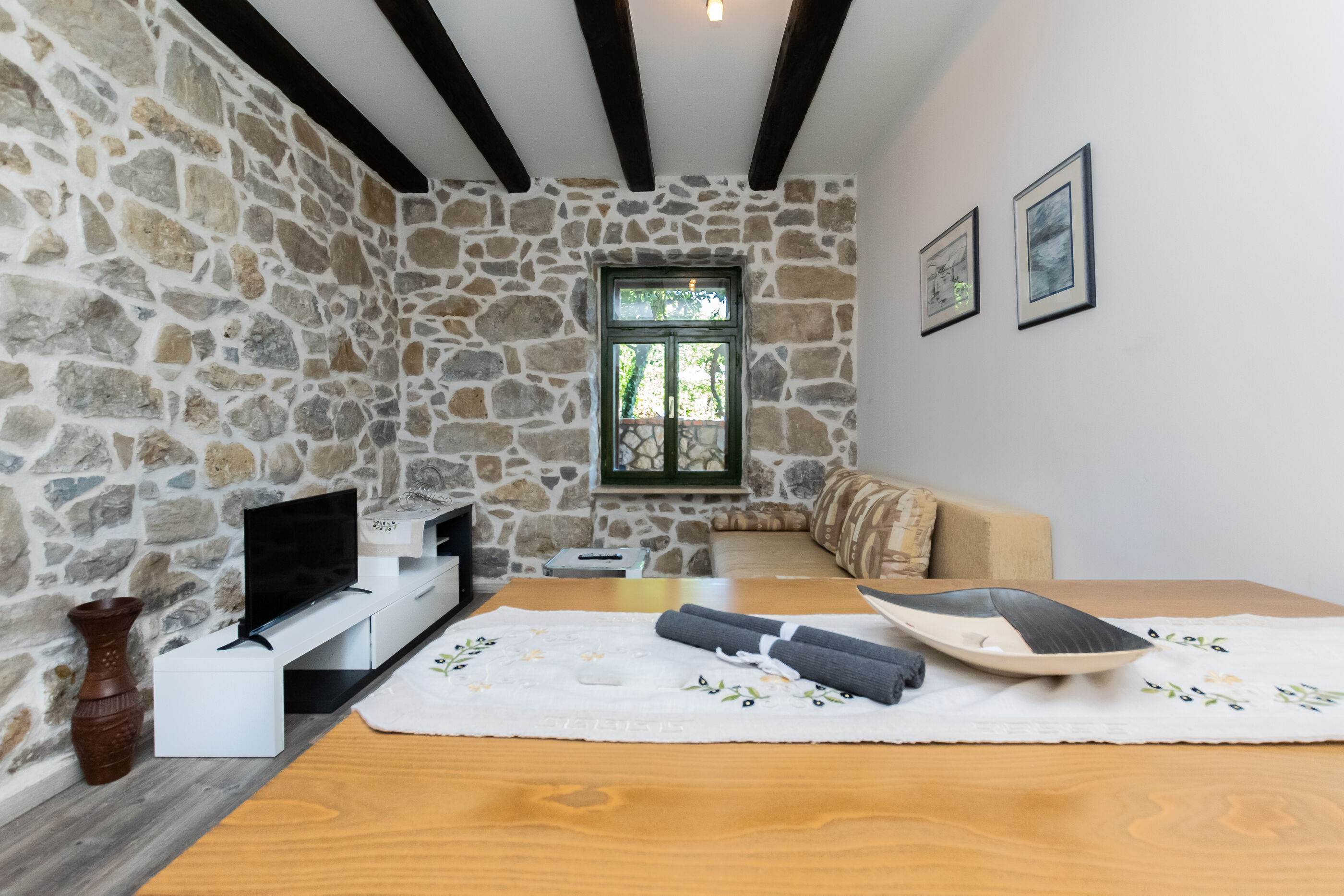 Apartments Zeljko 95571-A2
