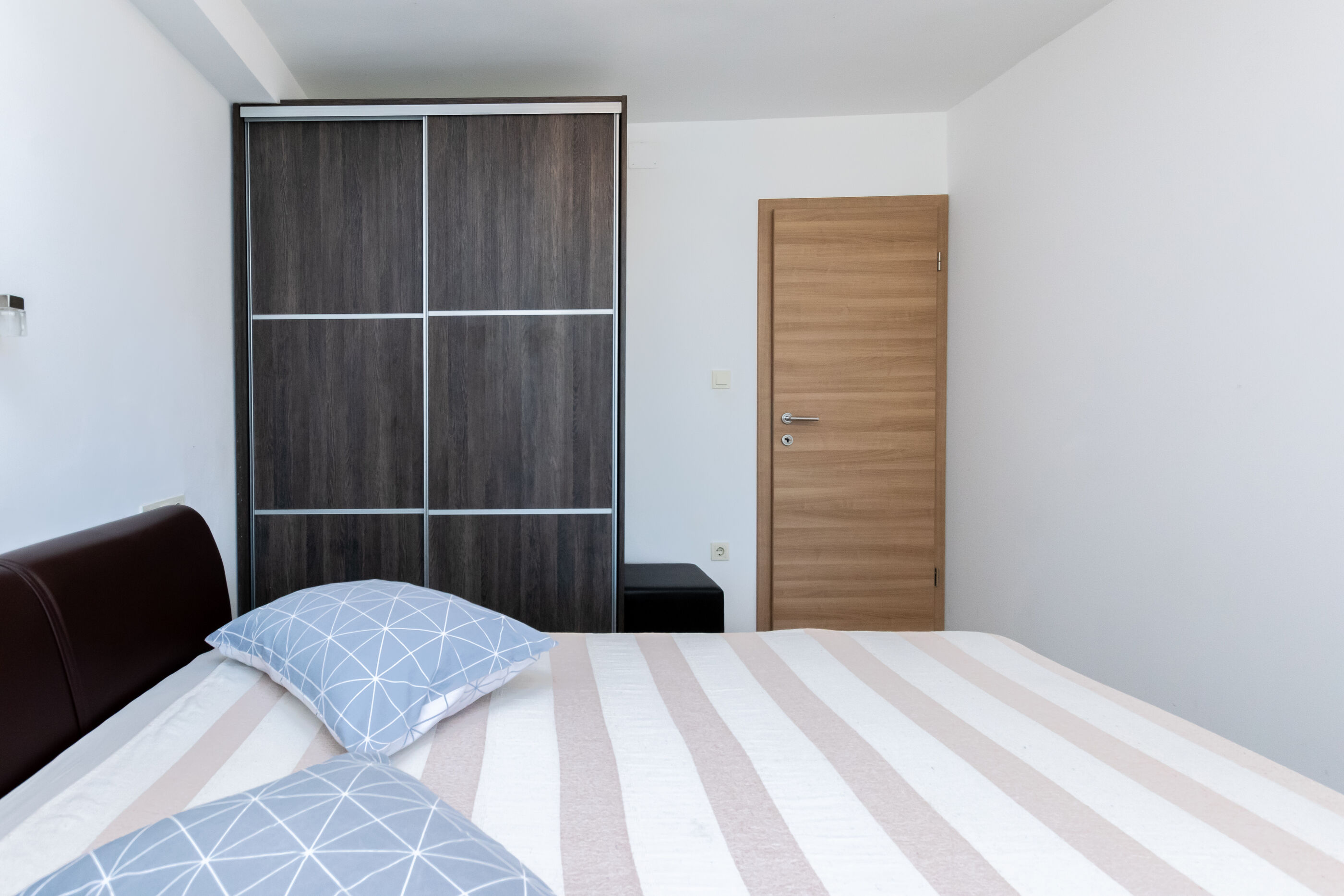 Apartments Zeljko 95571-A2