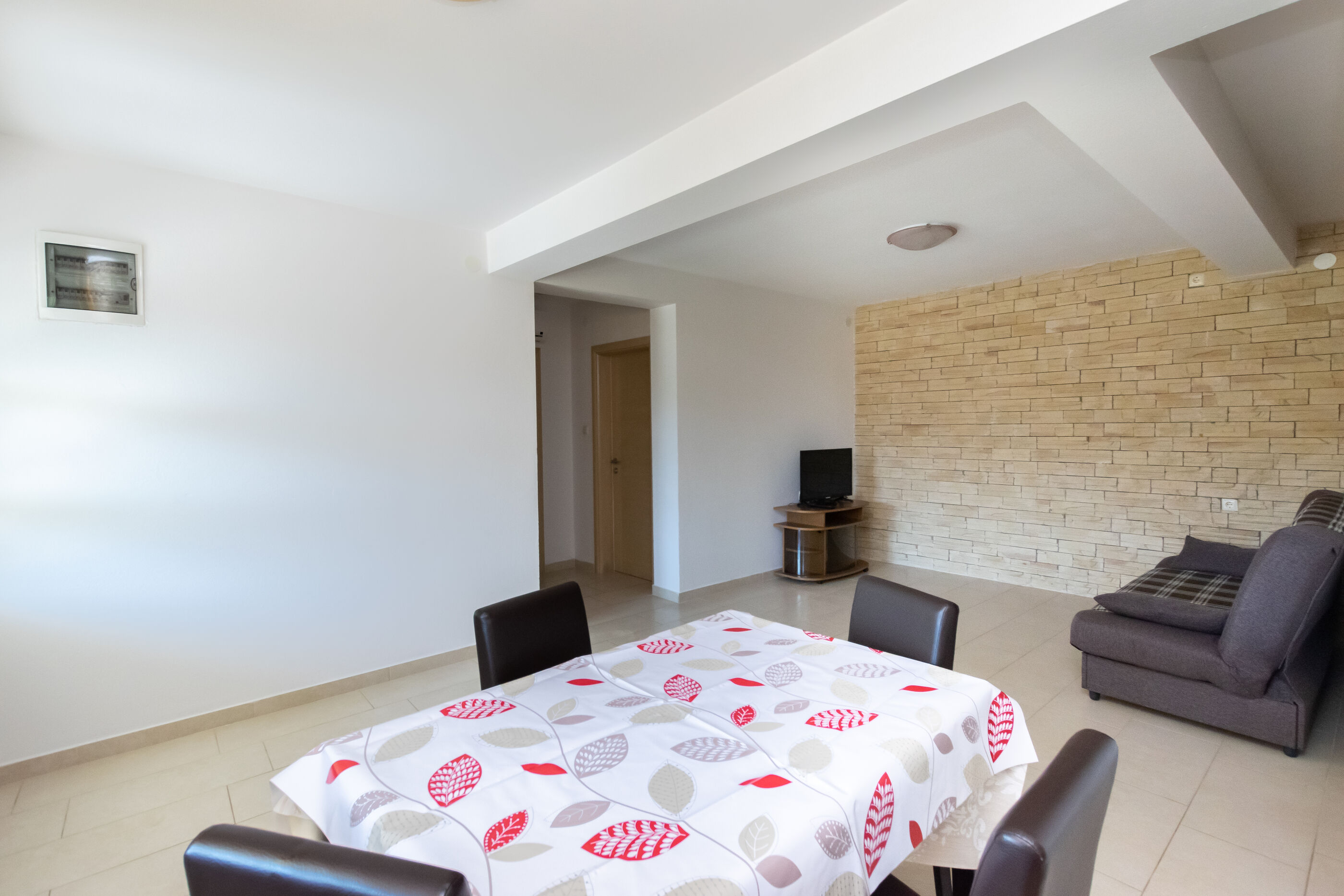 Apartments Mario 89923-A1
