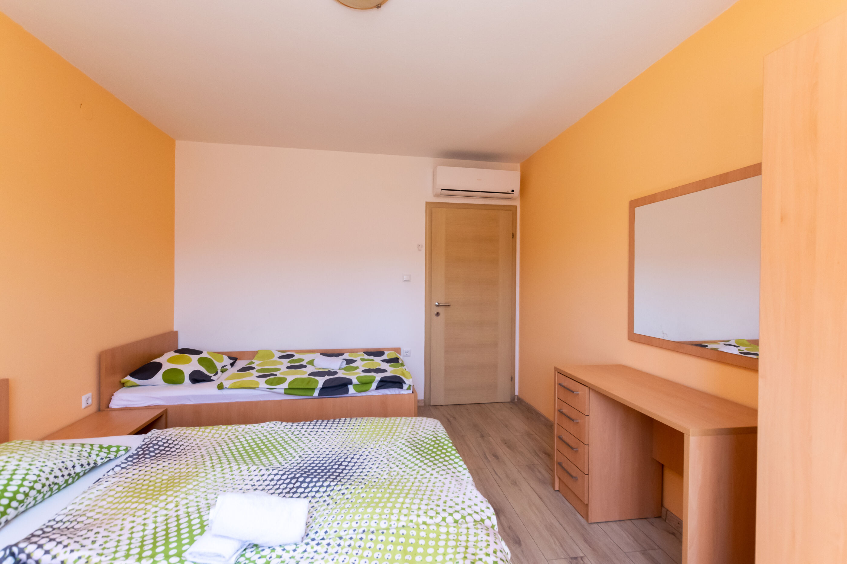 Apartments Mario 89923-A1