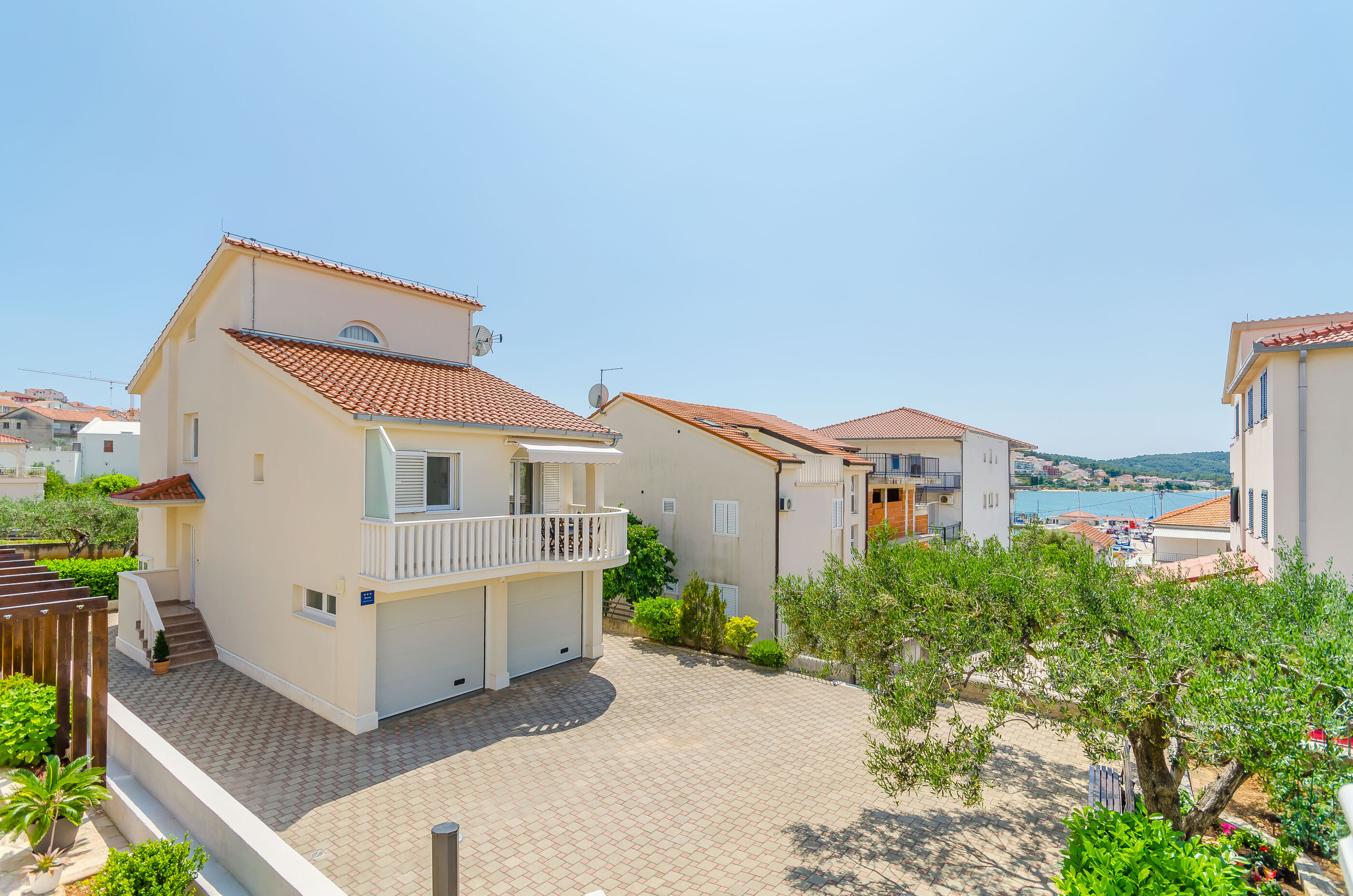 Apartments and Room Maestral 47221-A1