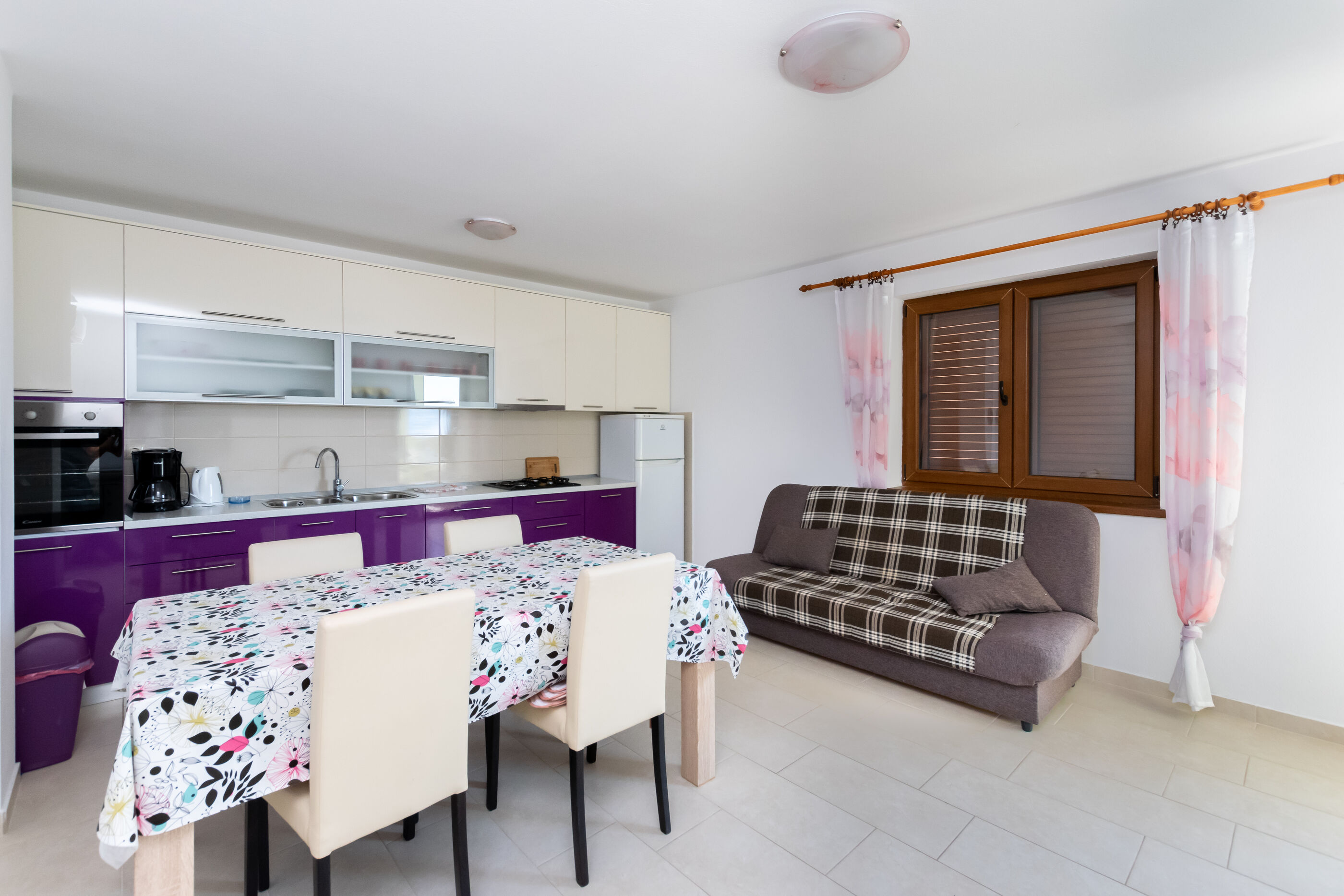 Apartments Mario 89923-A2
