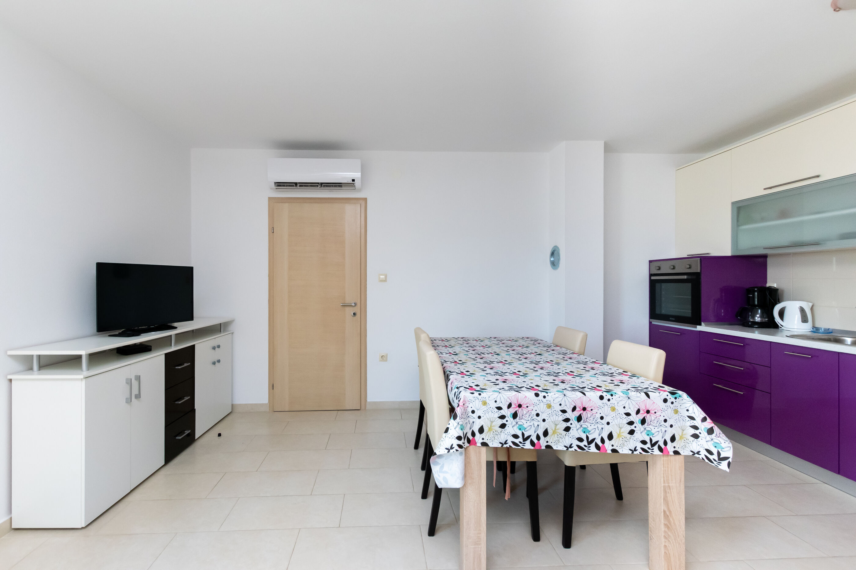 Apartments Mario 89923-A2