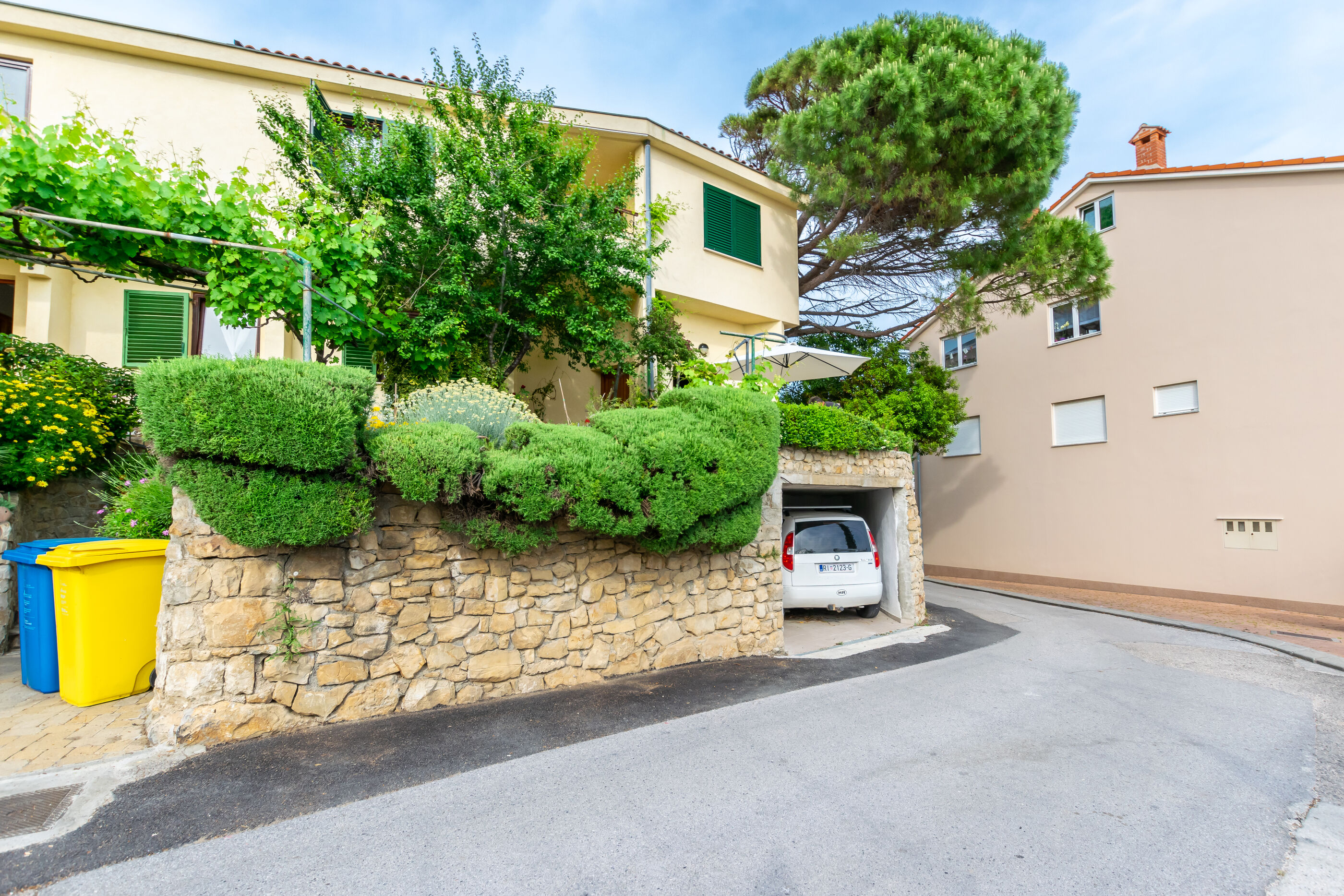 House Mirjana 16221-K1