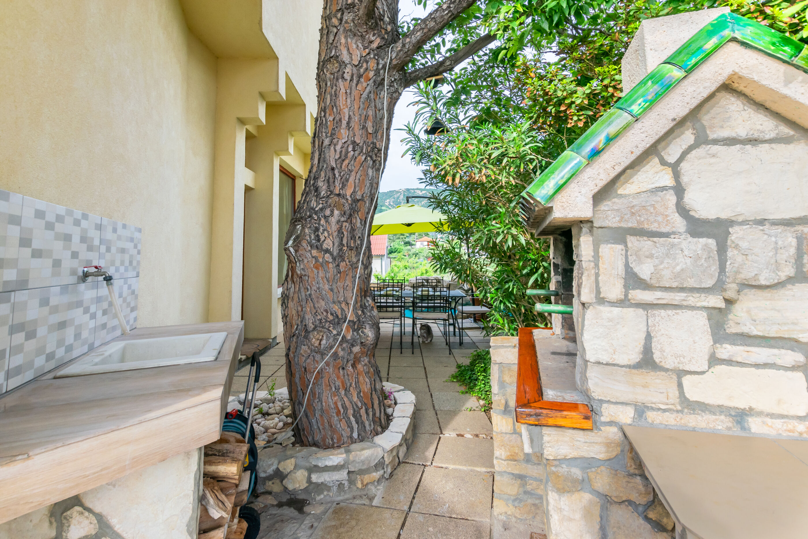House Mirjana 16221-K1