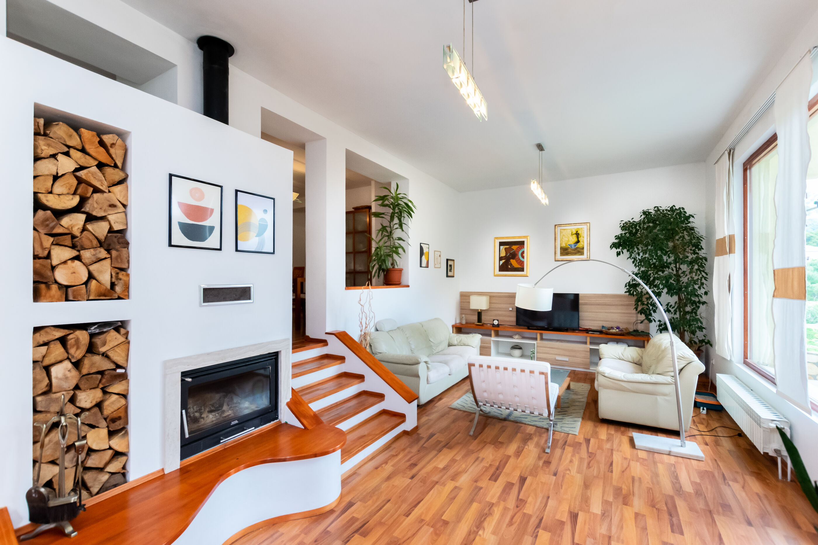 House Mirjana 16221-K1