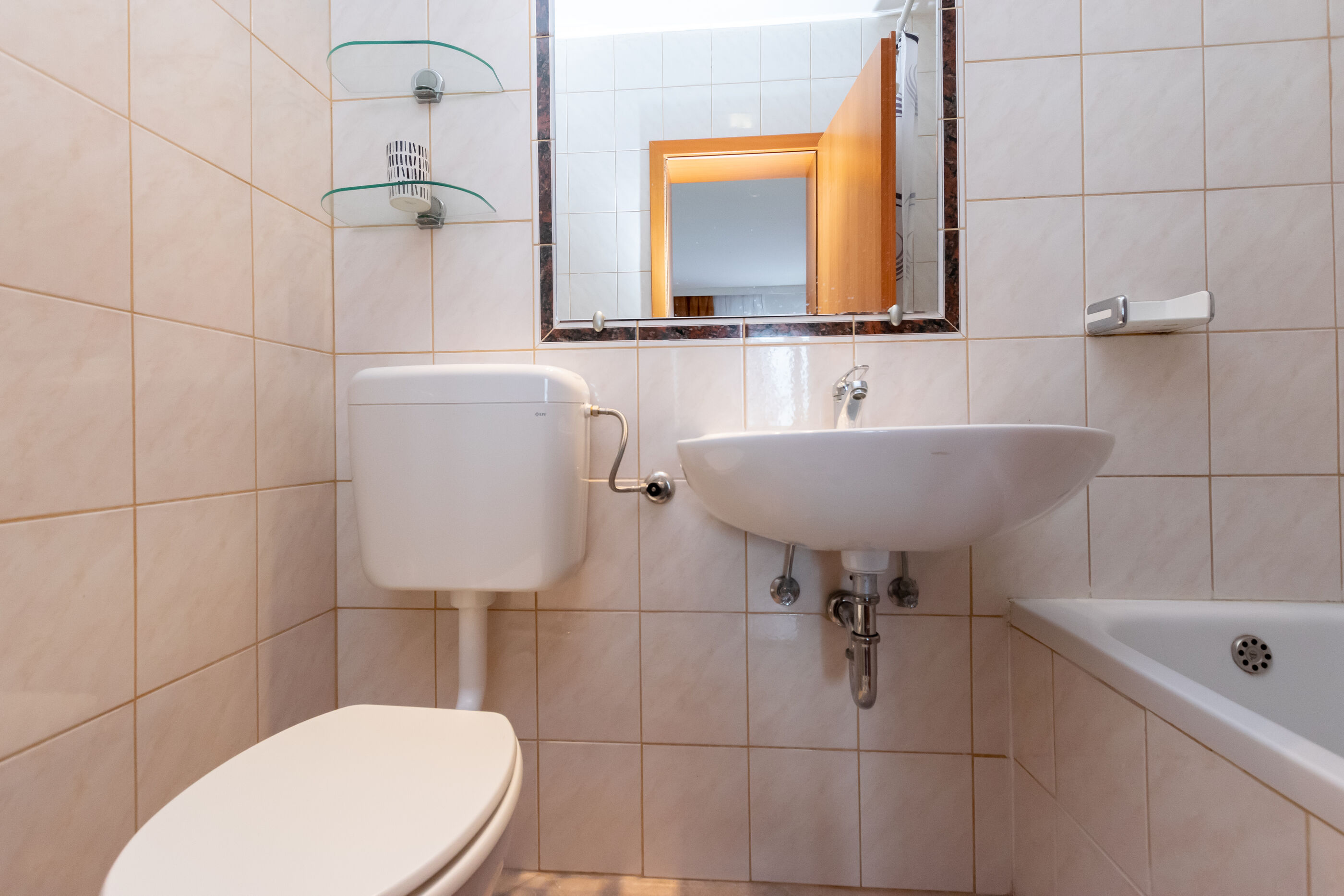 House Mirjana 16221-K1