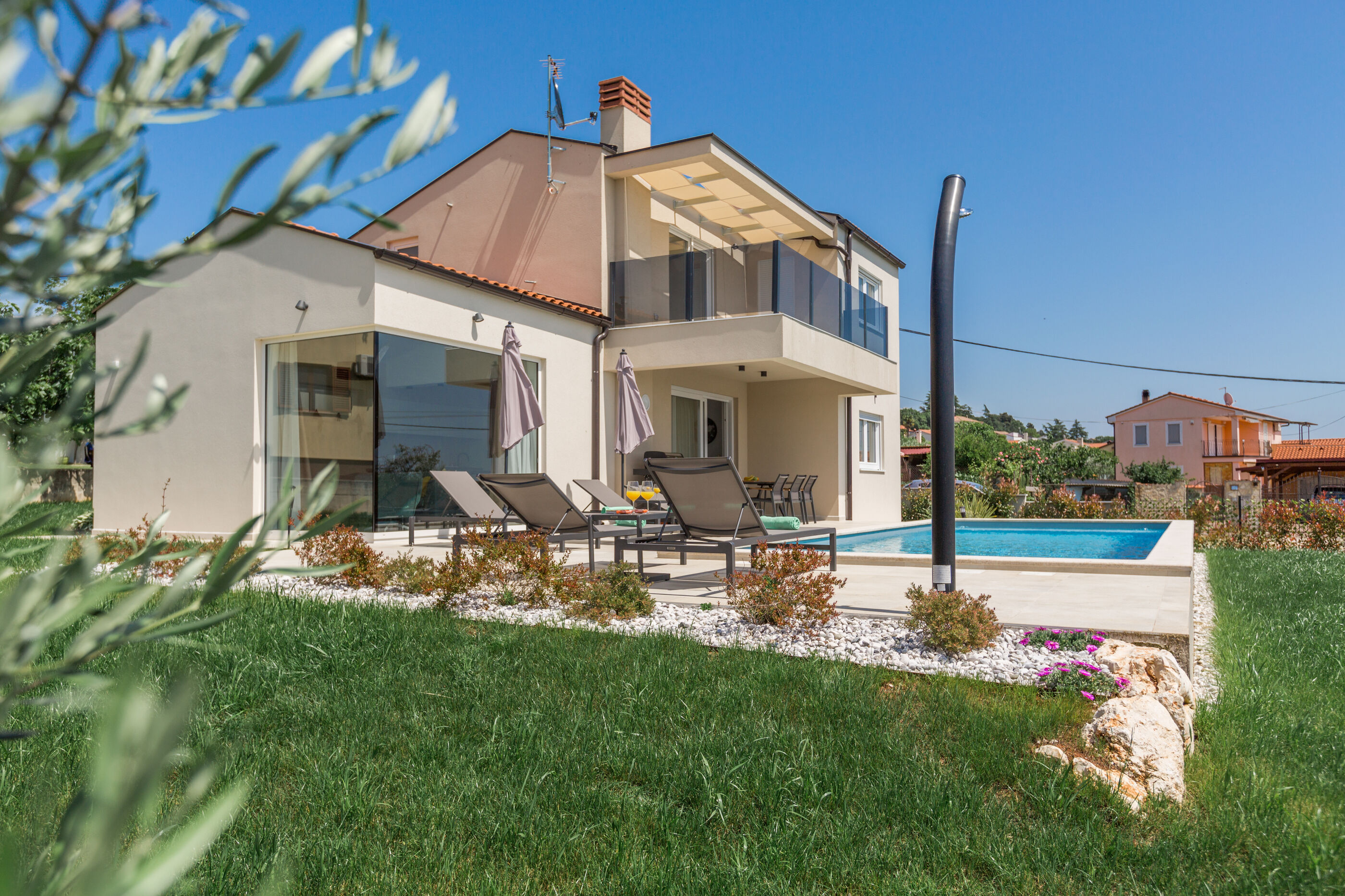 Villa Bella N 91306-K1