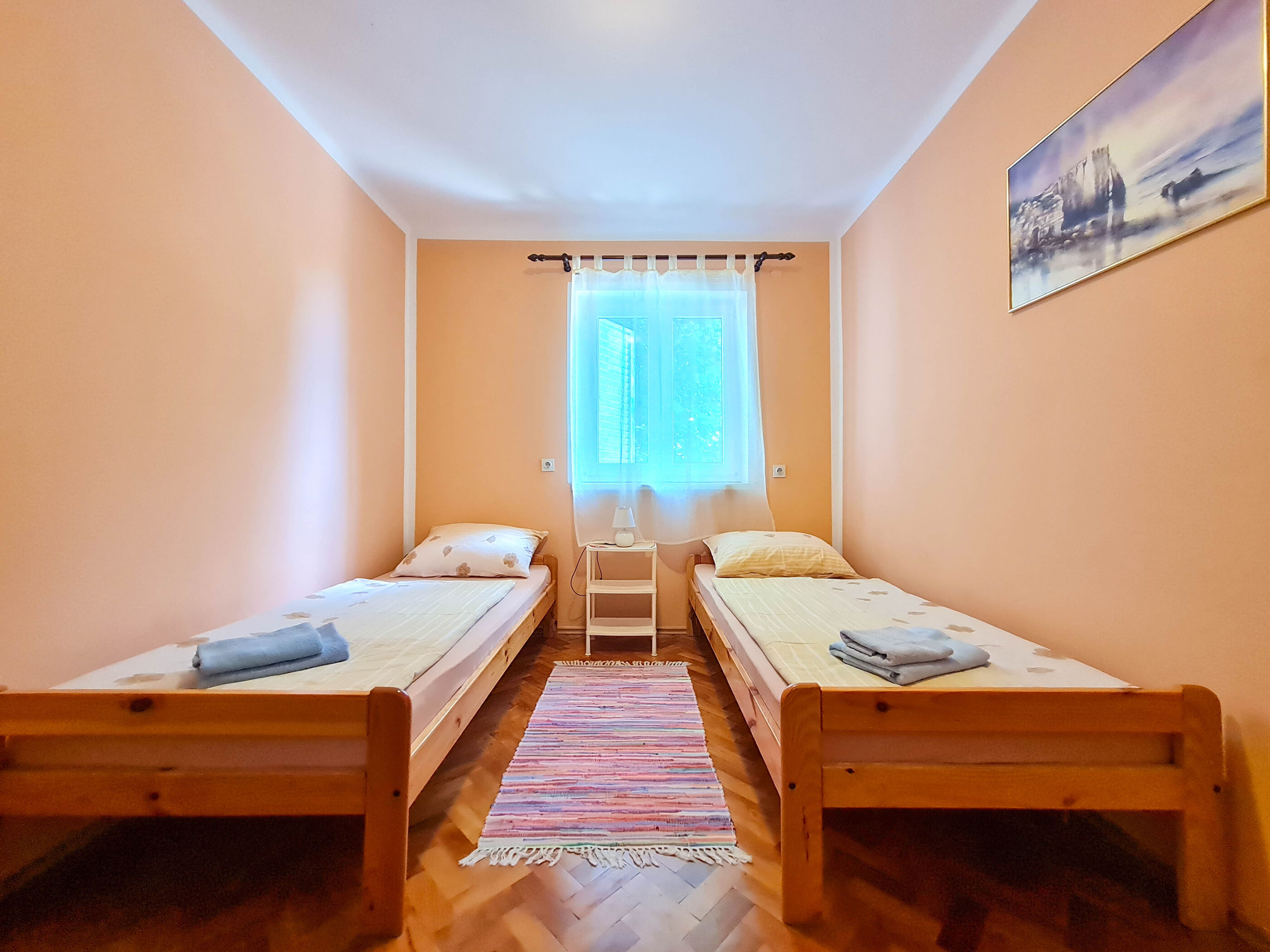 Apartment Roses 83121-A1