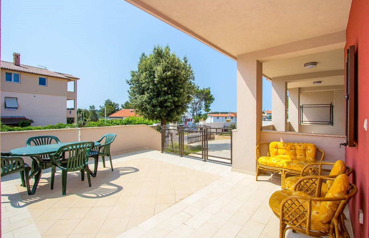Apartments Casa Racchi 76091-A1