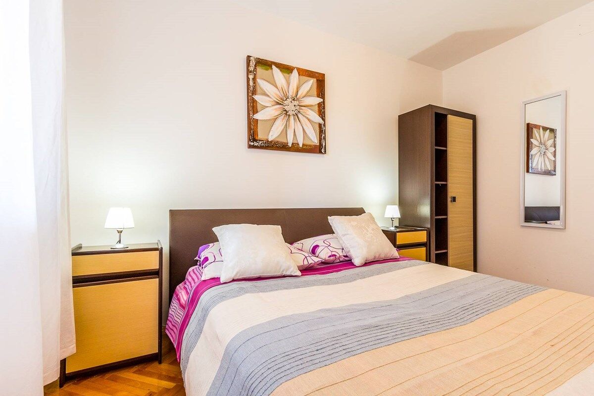 Apartments Casa Racchi 76091-A2