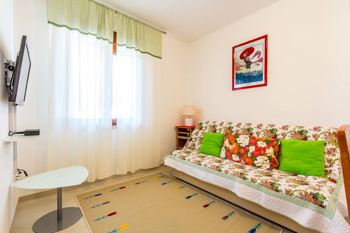 Apartments Casa Racchi 76091-A2