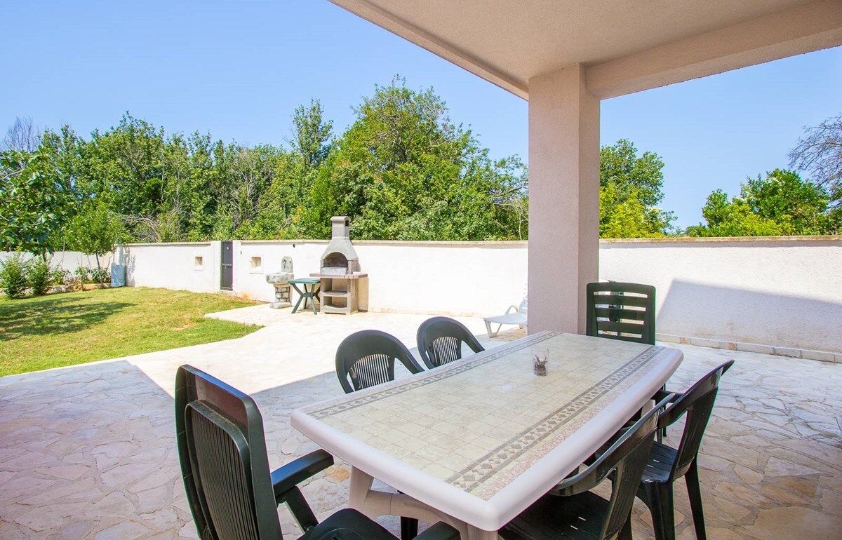 Apartments Casa Racchi 76091-A2