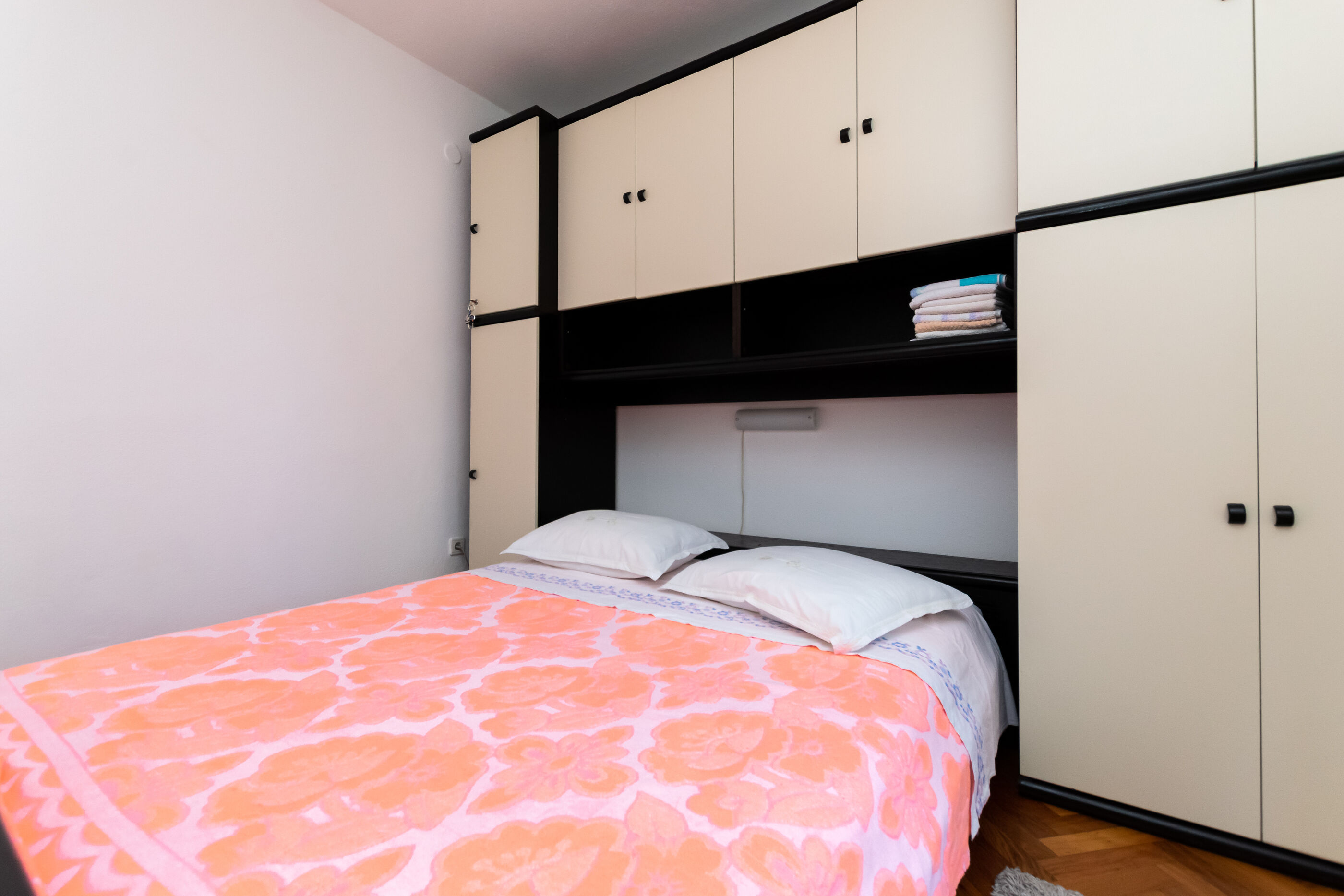 Apartments Anka 16891-A1
