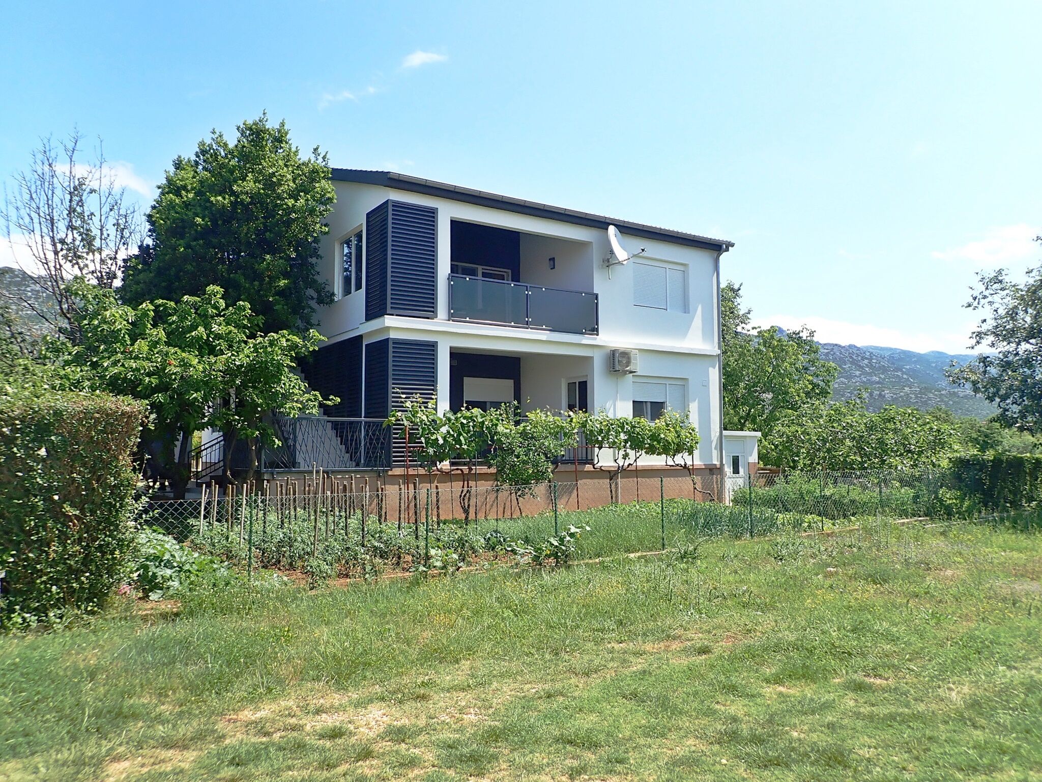 Apartment La Vista Accommodation in Seline