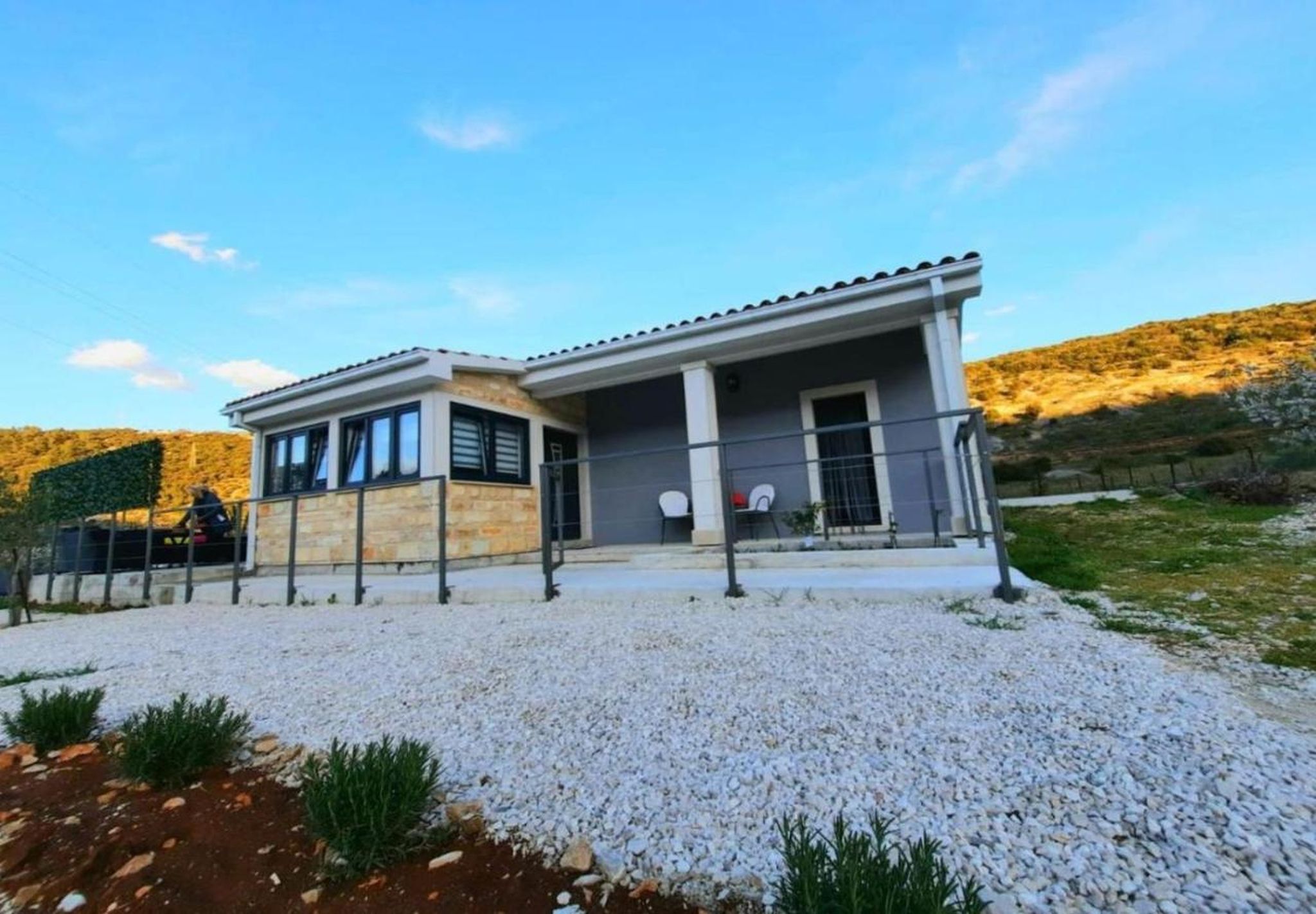 House Toni K1