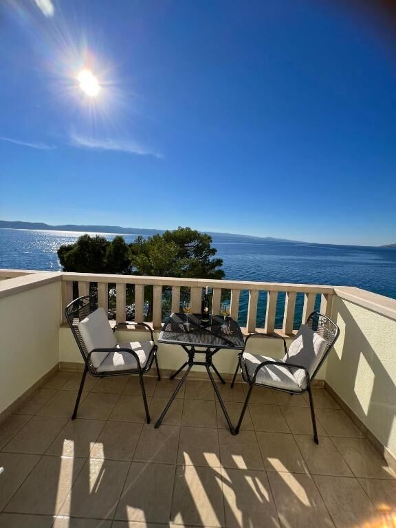 Apartments Paradise 95691-A2