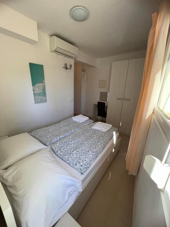 Apartments Paradise 95691-A2