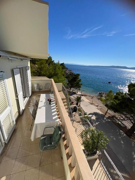 Apartments Paradise 95691-A2