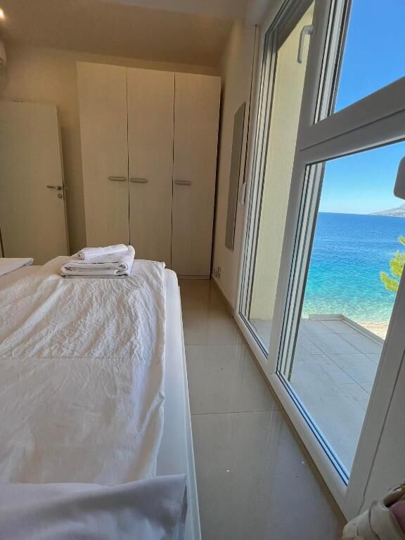 Apartments Paradise 95691-A4
