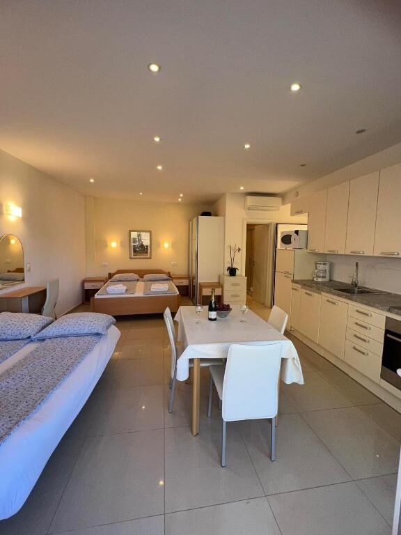 Apartments Paradise 95691-A5