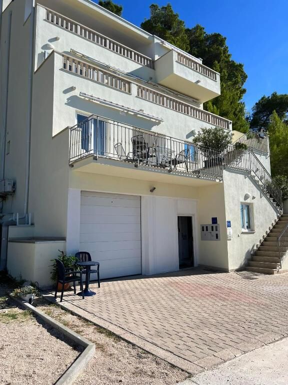 Apartments Paradise 95691-A4